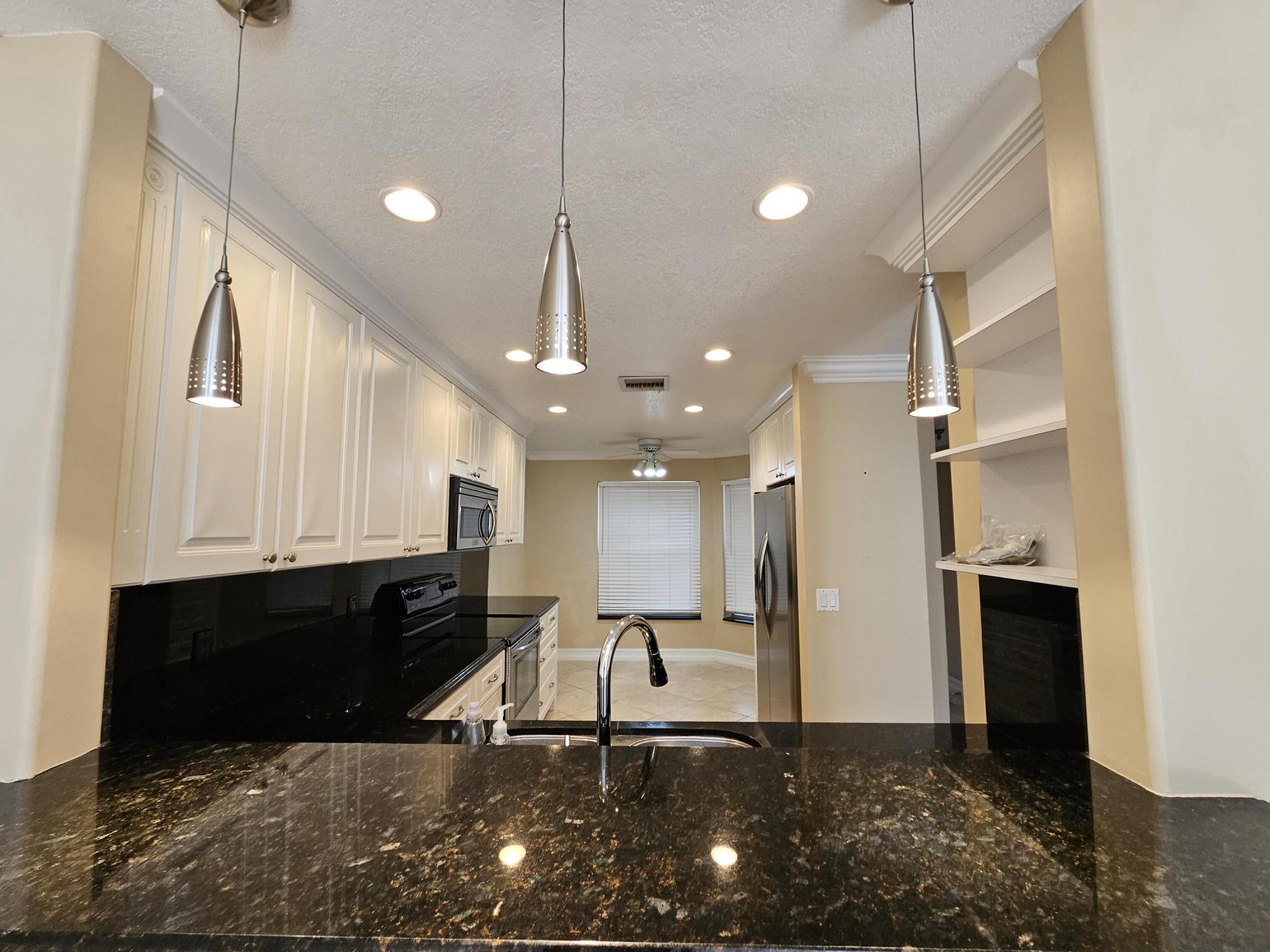7526 Pinewalk #174, Margate FL 33063