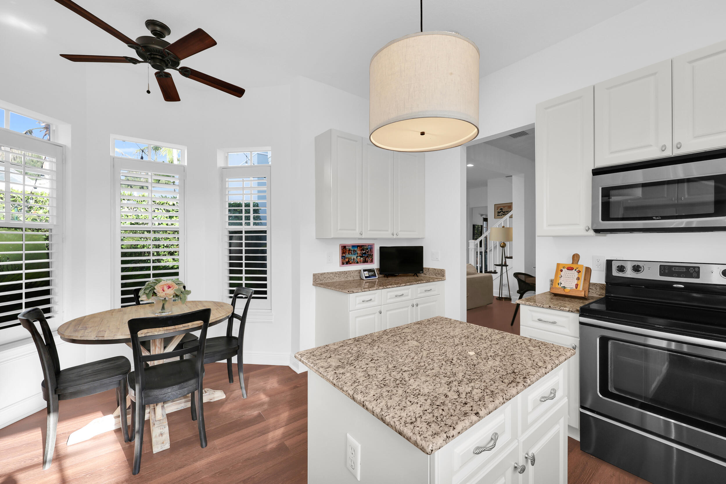 212 W Bay Cedar, Jupiter FL 33458