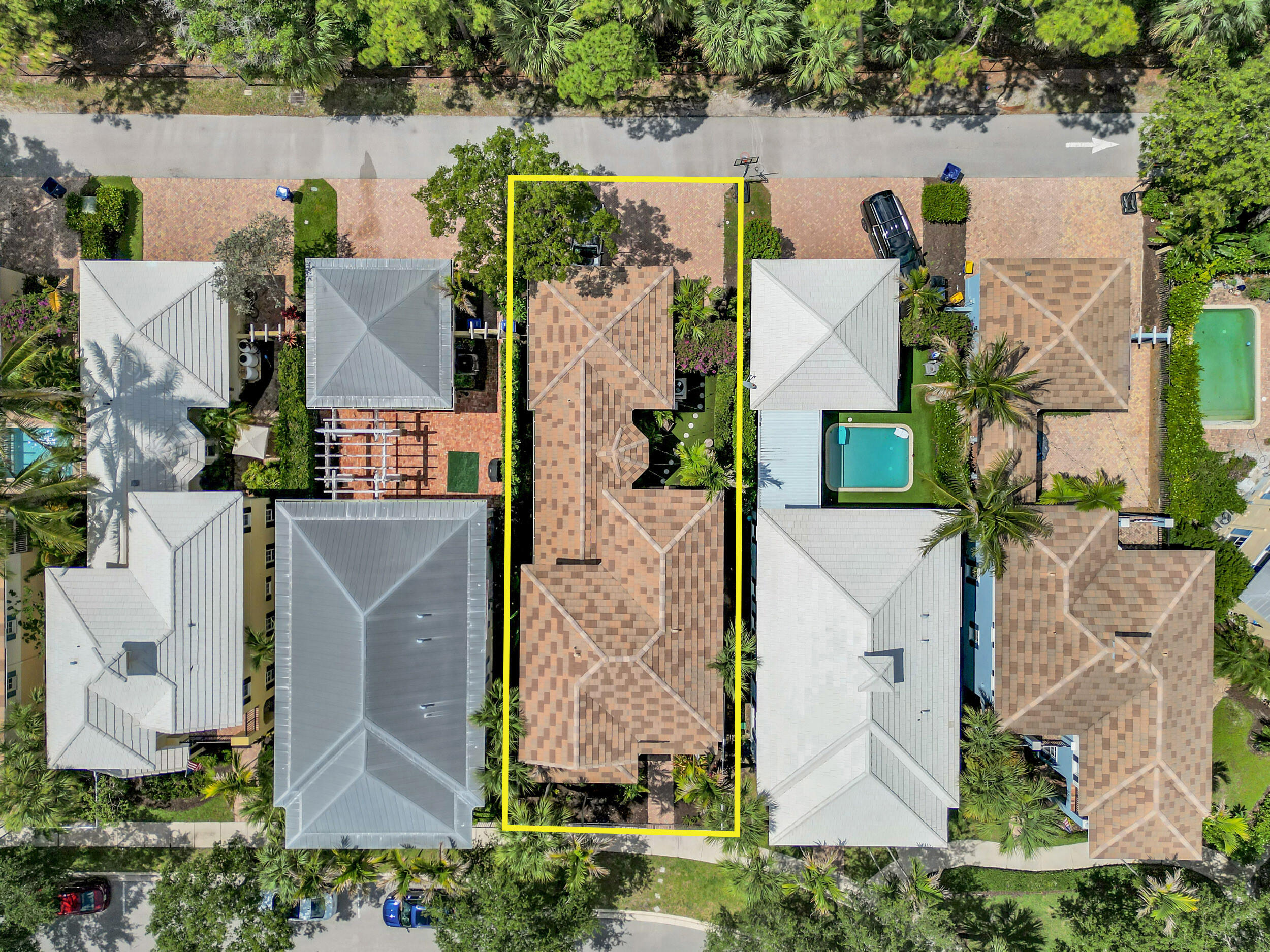 212 W Bay Cedar, Jupiter FL 33458