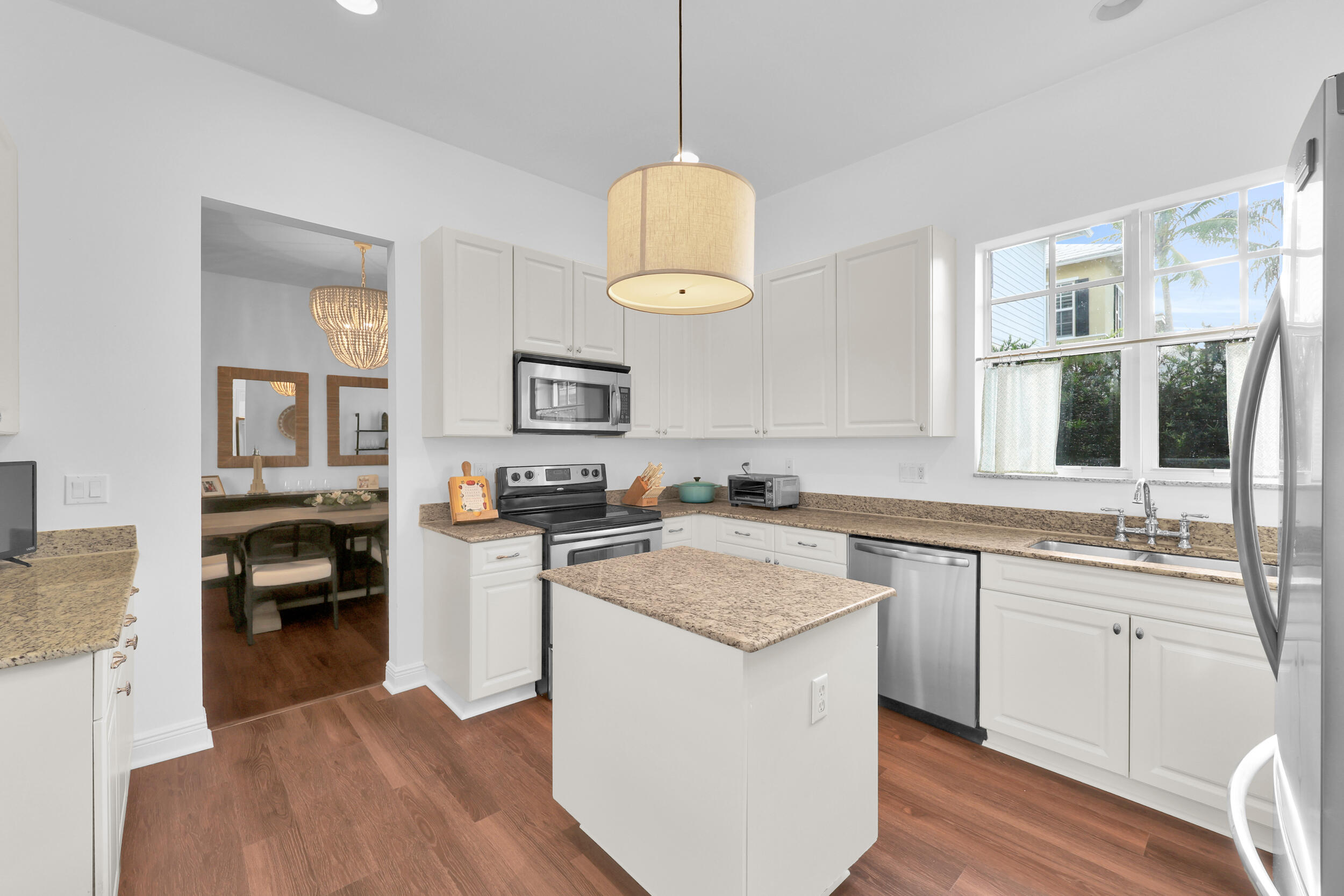 212 W Bay Cedar, Jupiter FL 33458