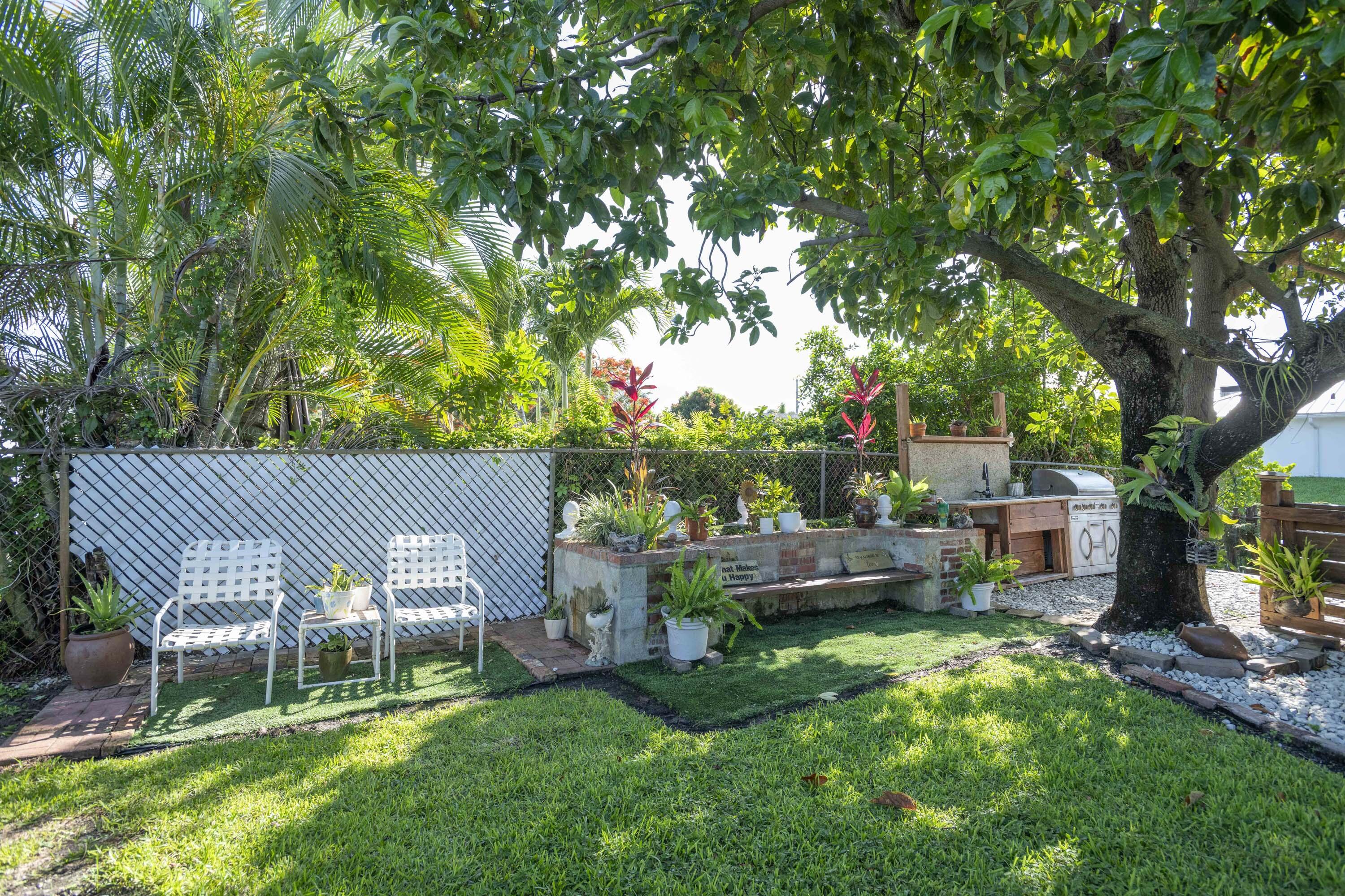 7951 W Lake, Lake Clarke Shores FL 33406