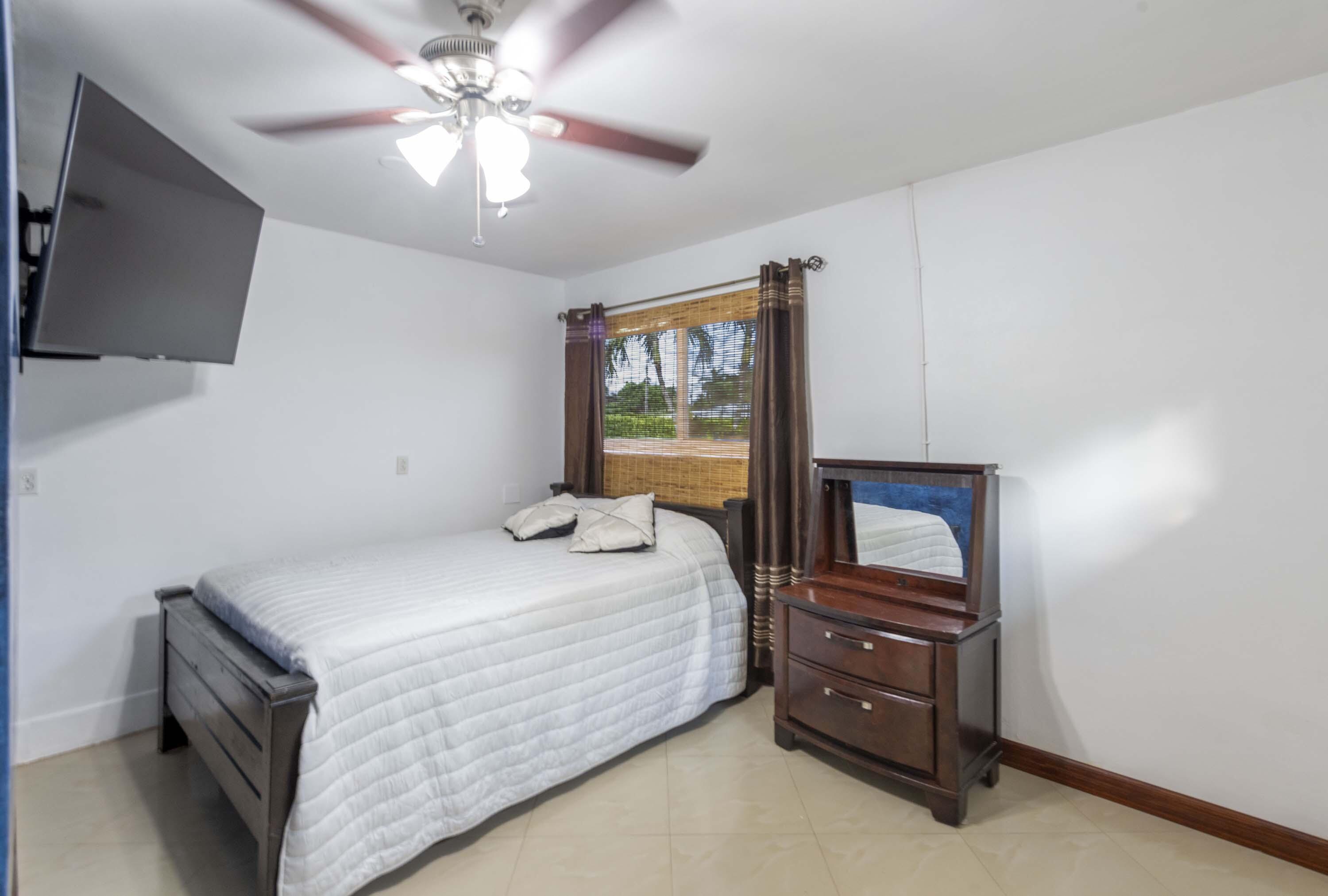 7951 W Lake, Lake Clarke Shores FL 33406