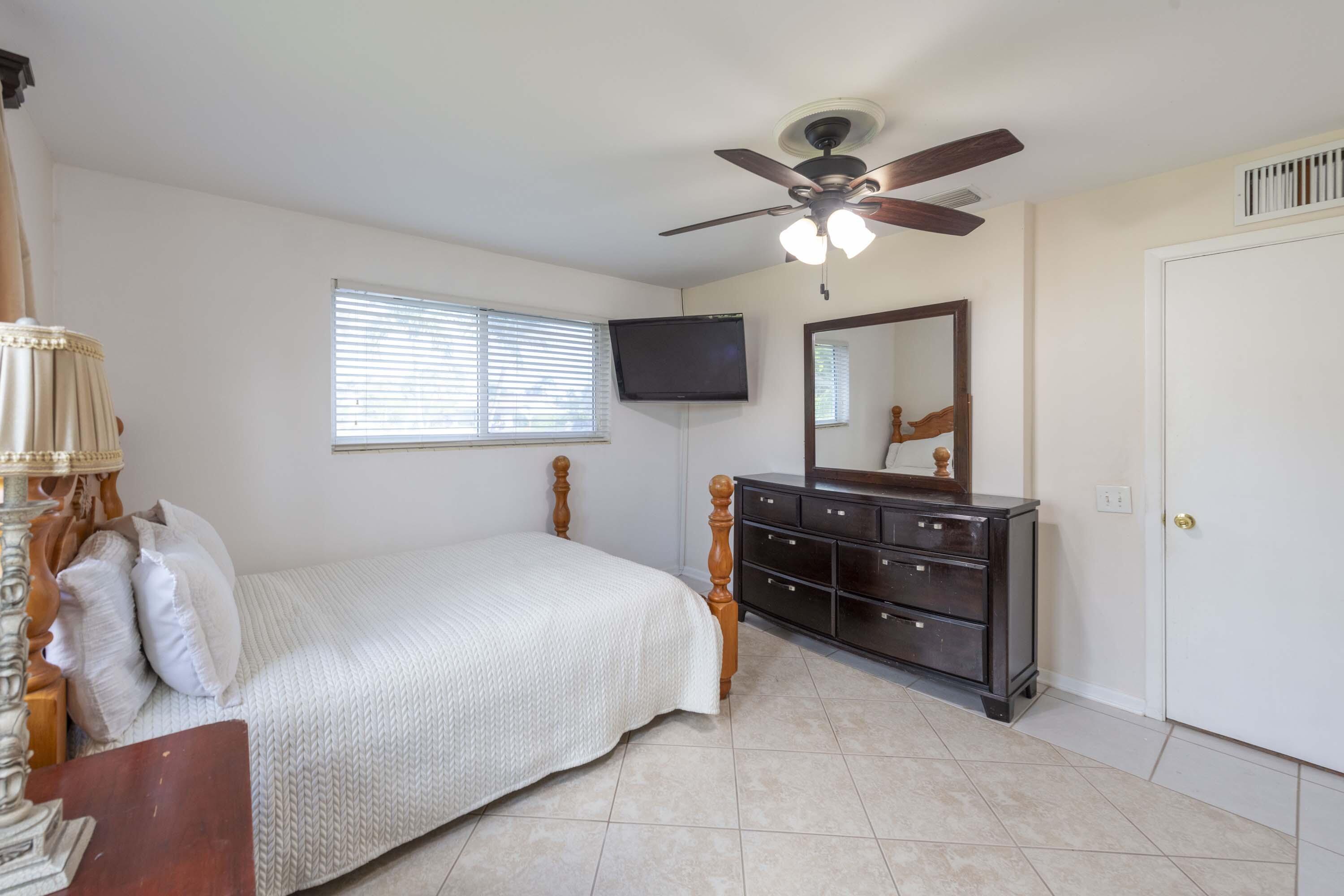 7951 W Lake, Lake Clarke Shores FL 33406