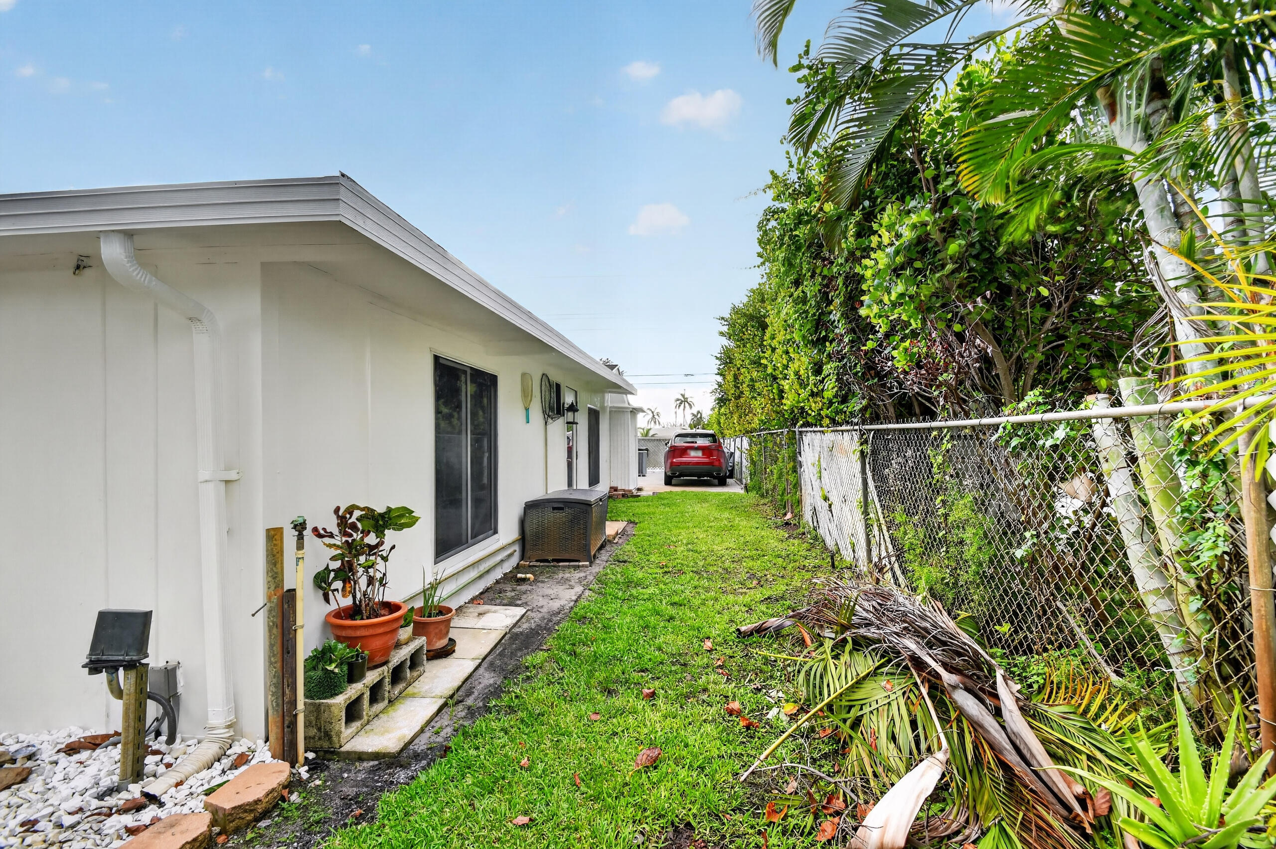 7951 W Lake, Lake Clarke Shores FL 33406