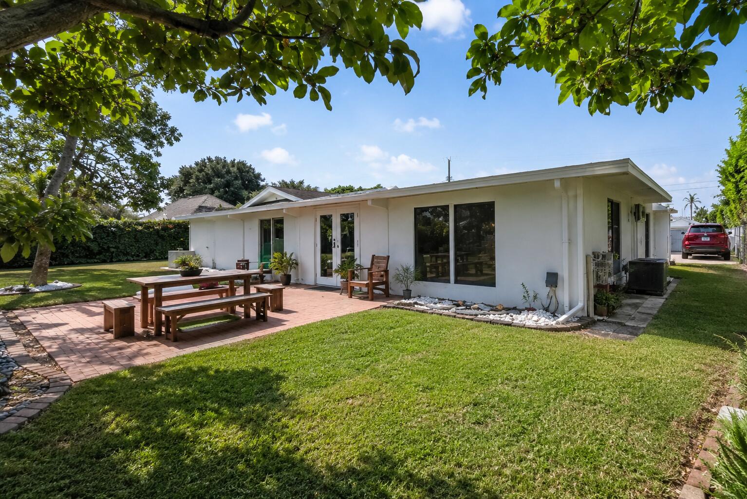 7951 W Lake, Lake Clarke Shores FL 33406