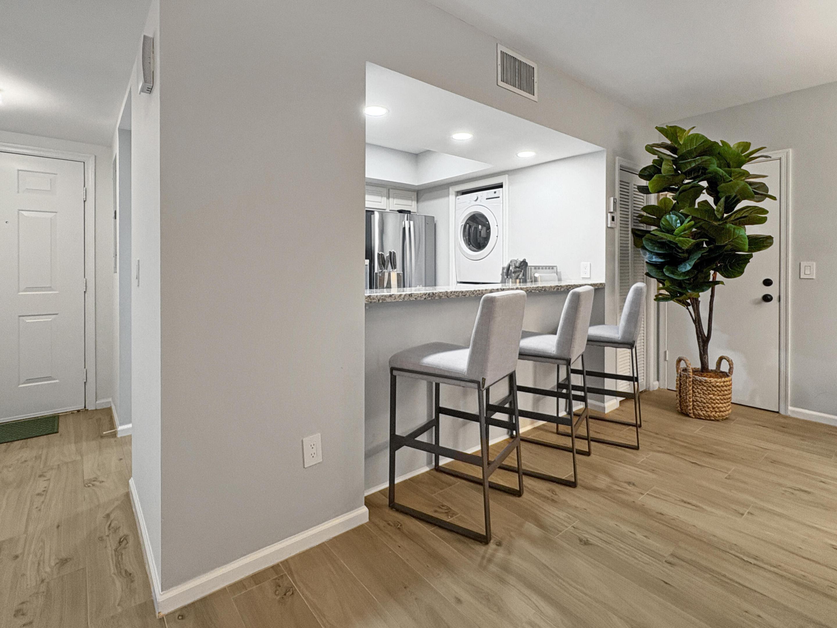 13334 Polo Club #233, Wellington FL 33414