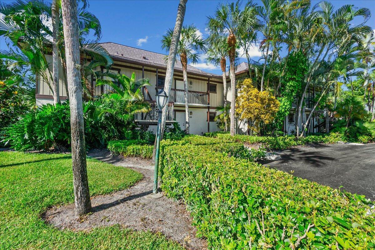 13334 Polo Club #233, Wellington FL 33414