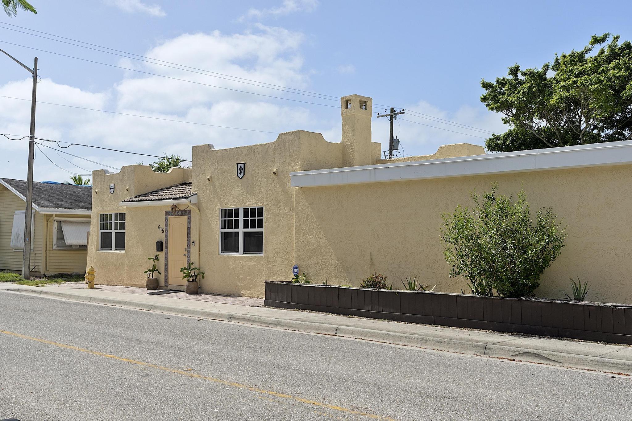 615 7th, Lake Worth FL 33460
