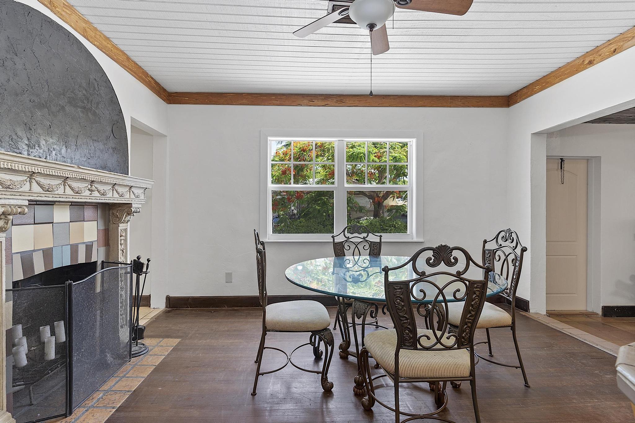 615 7th, Lake Worth FL 33460