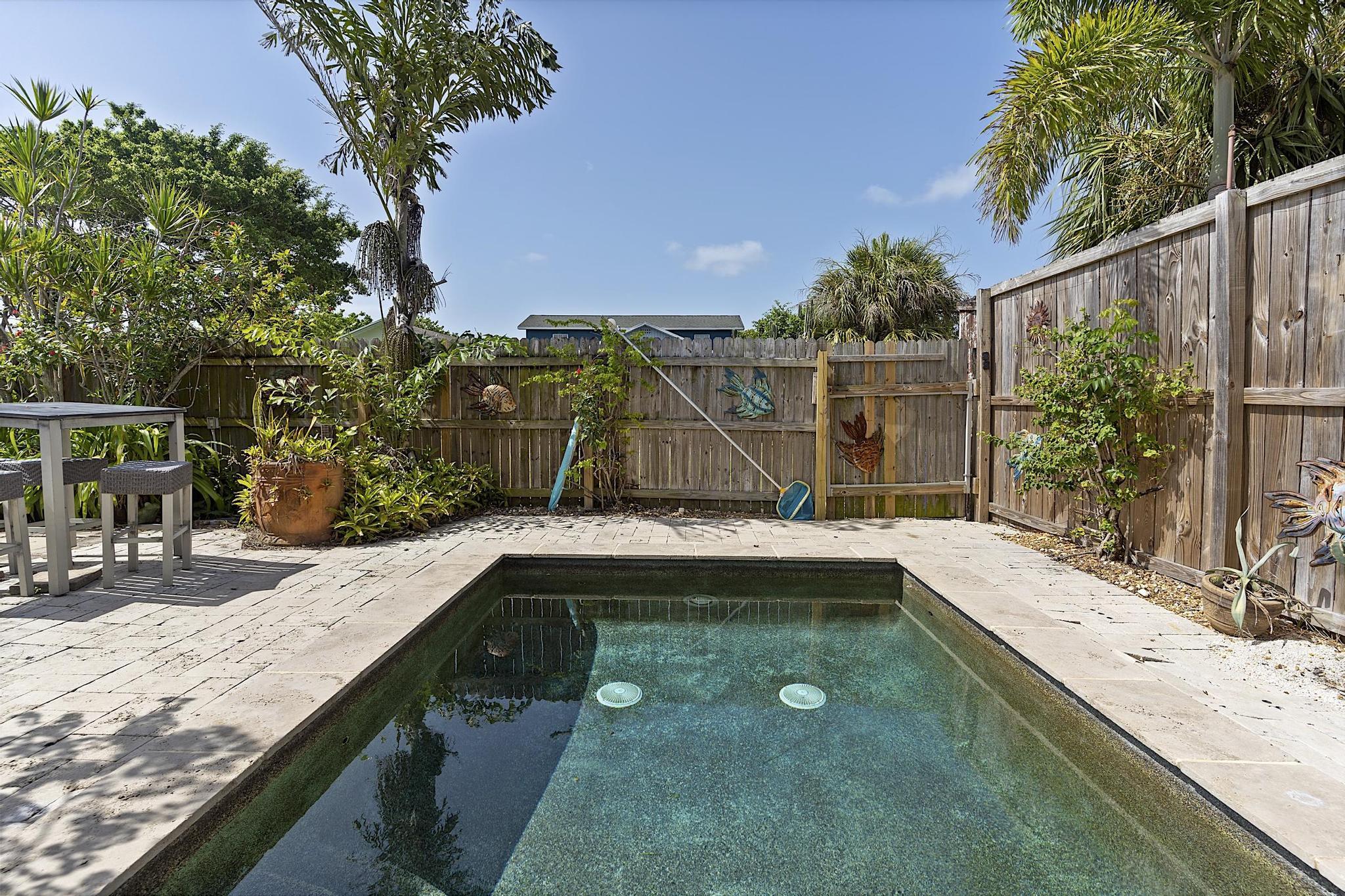 615 7th, Lake Worth FL 33460