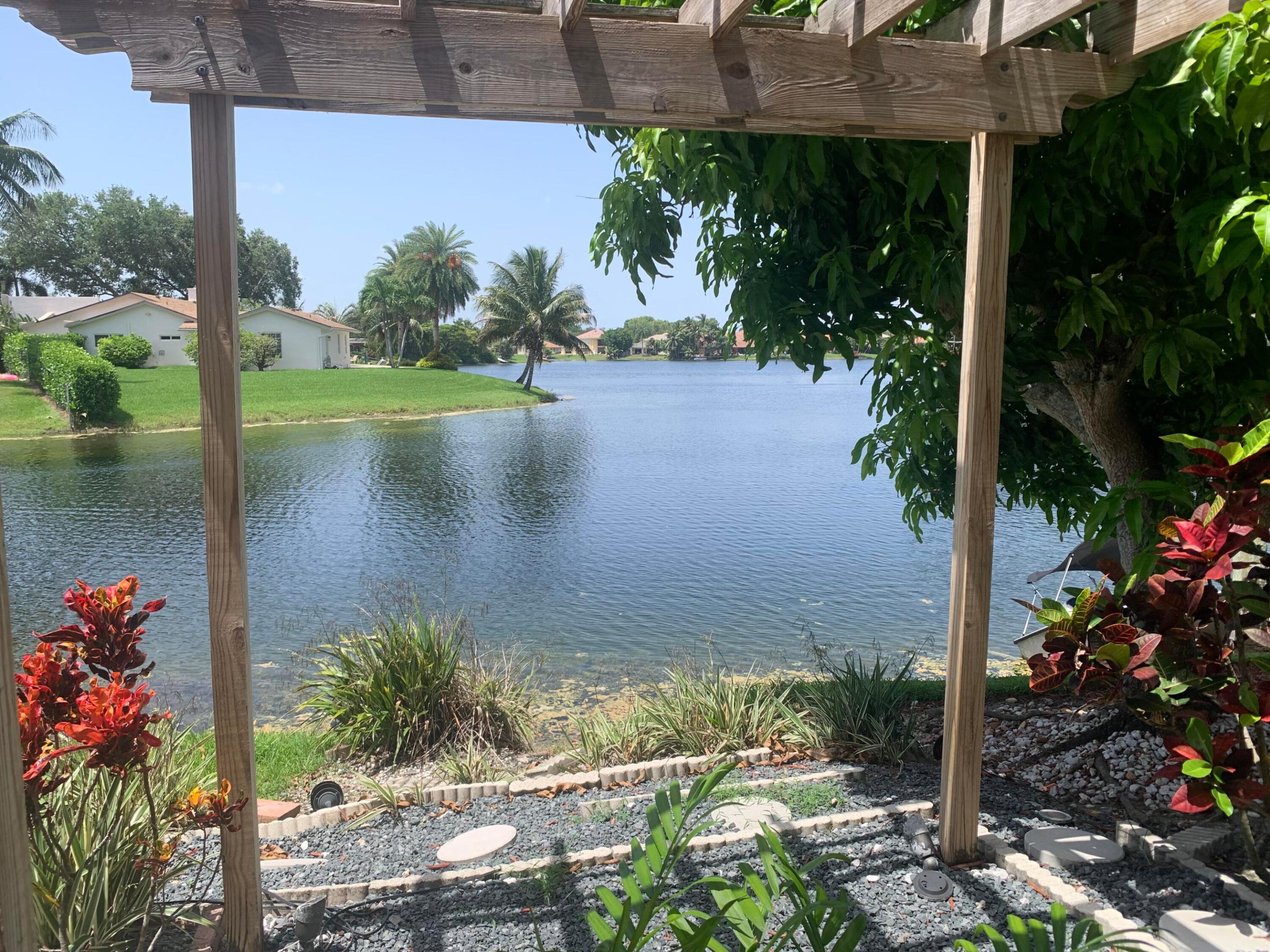 11585 N Quayside, Cooper City FL 33026