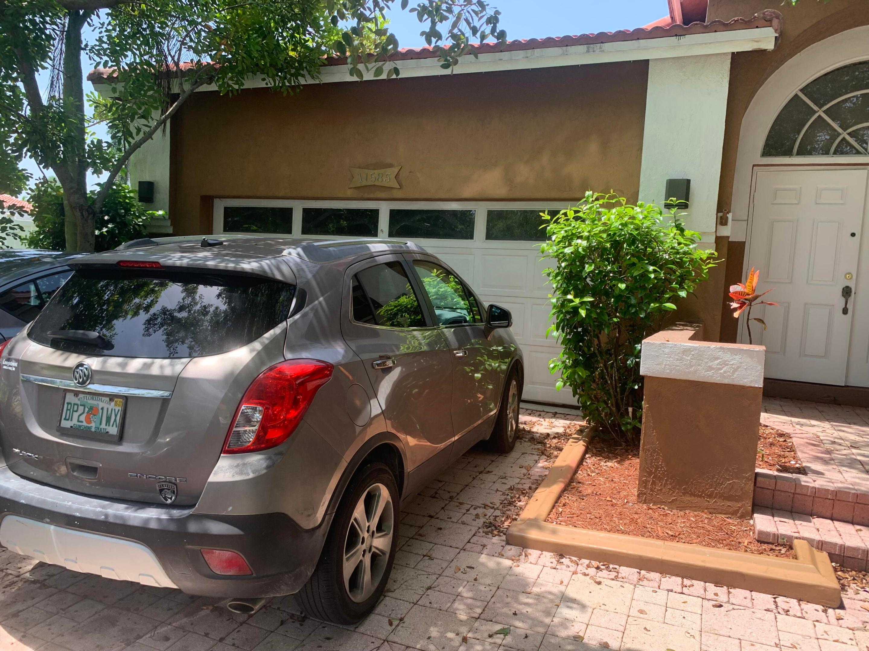 11585 N Quayside, Cooper City FL 33026