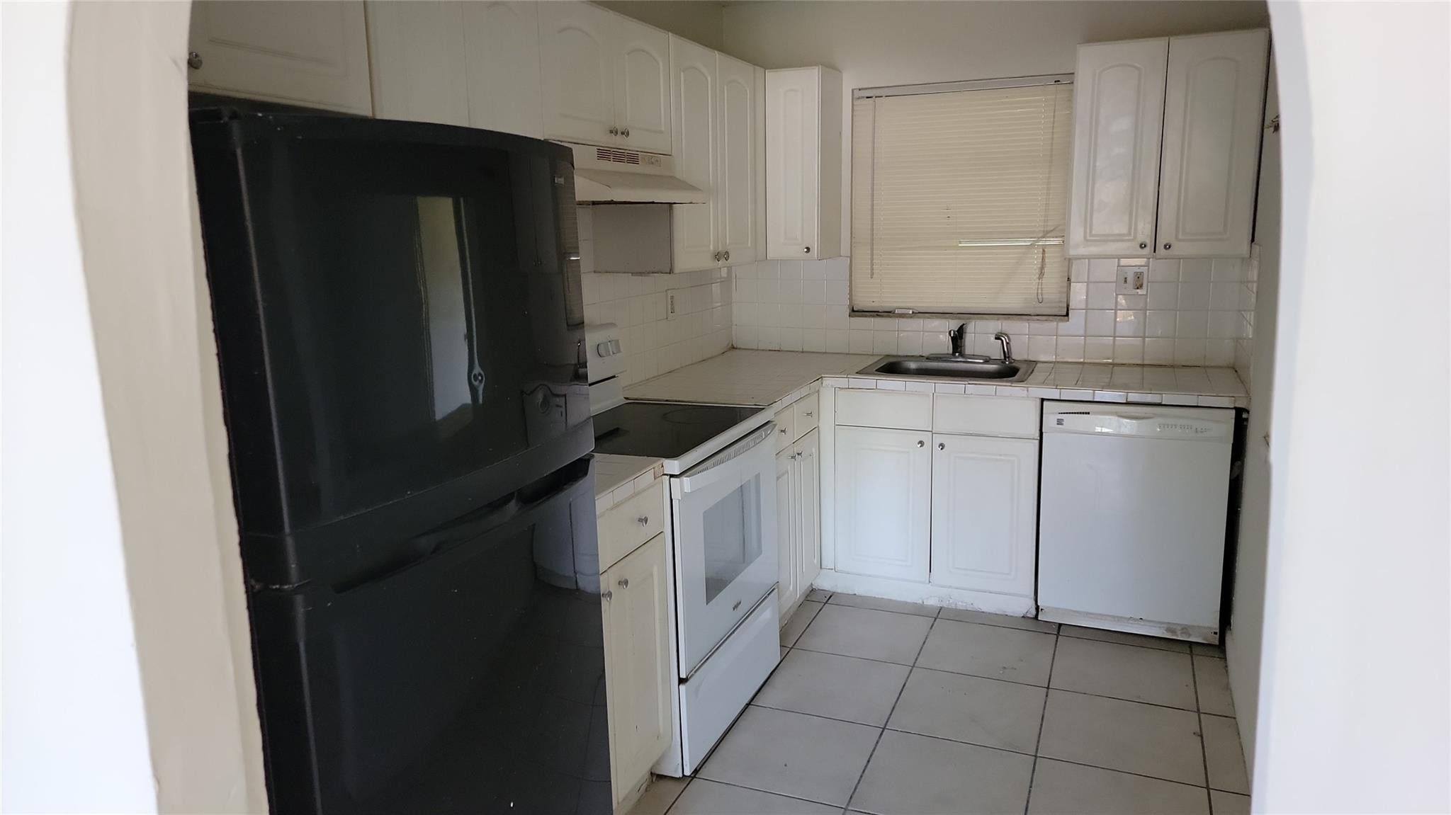 609 SW 79th, North Lauderdale FL 33068