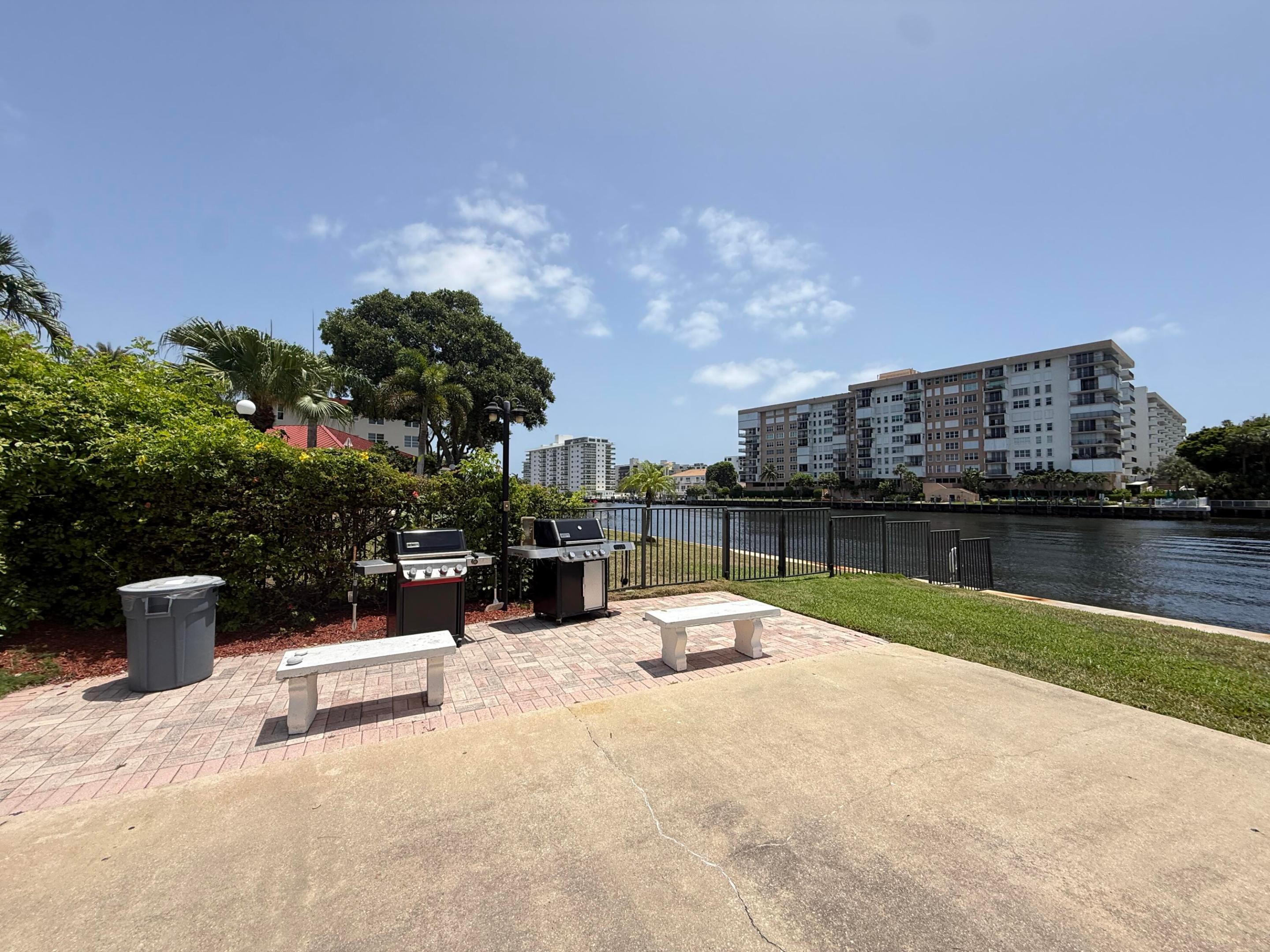 3180 NE 48th #406, Lighthouse Point FL 33064