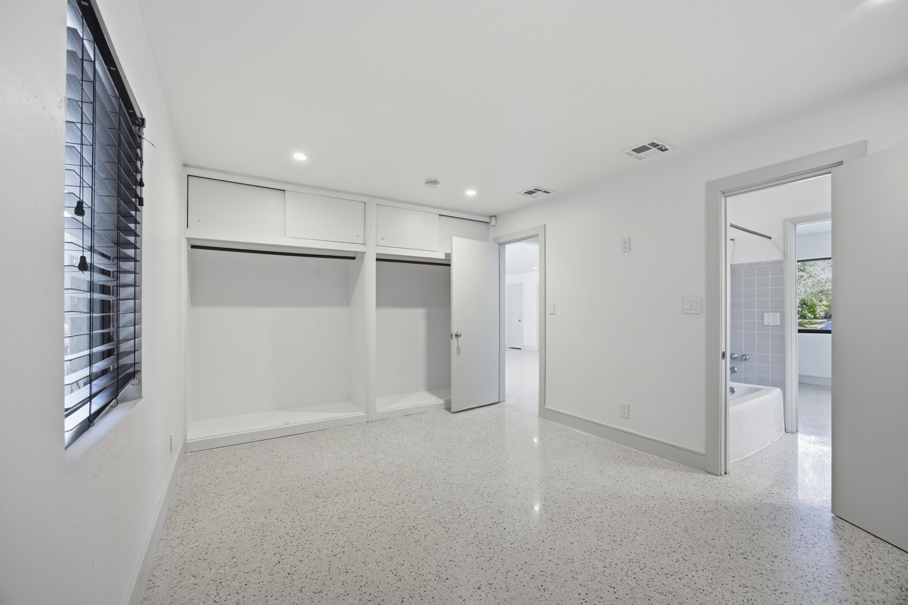 2001 N VICTORIA PARK, Fort Lauderdale FL 33305