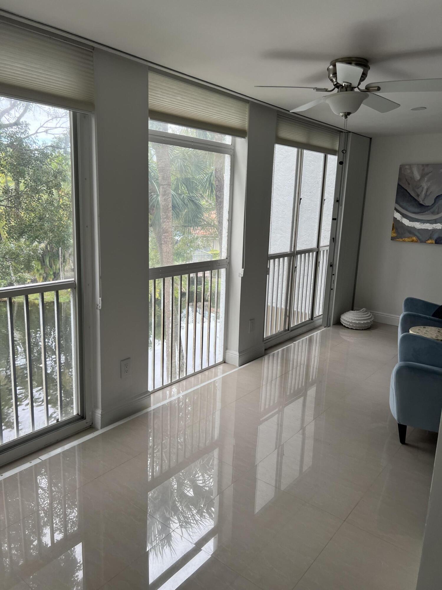 7370 ORANGEWOOD #204, Boca Raton FL 33433