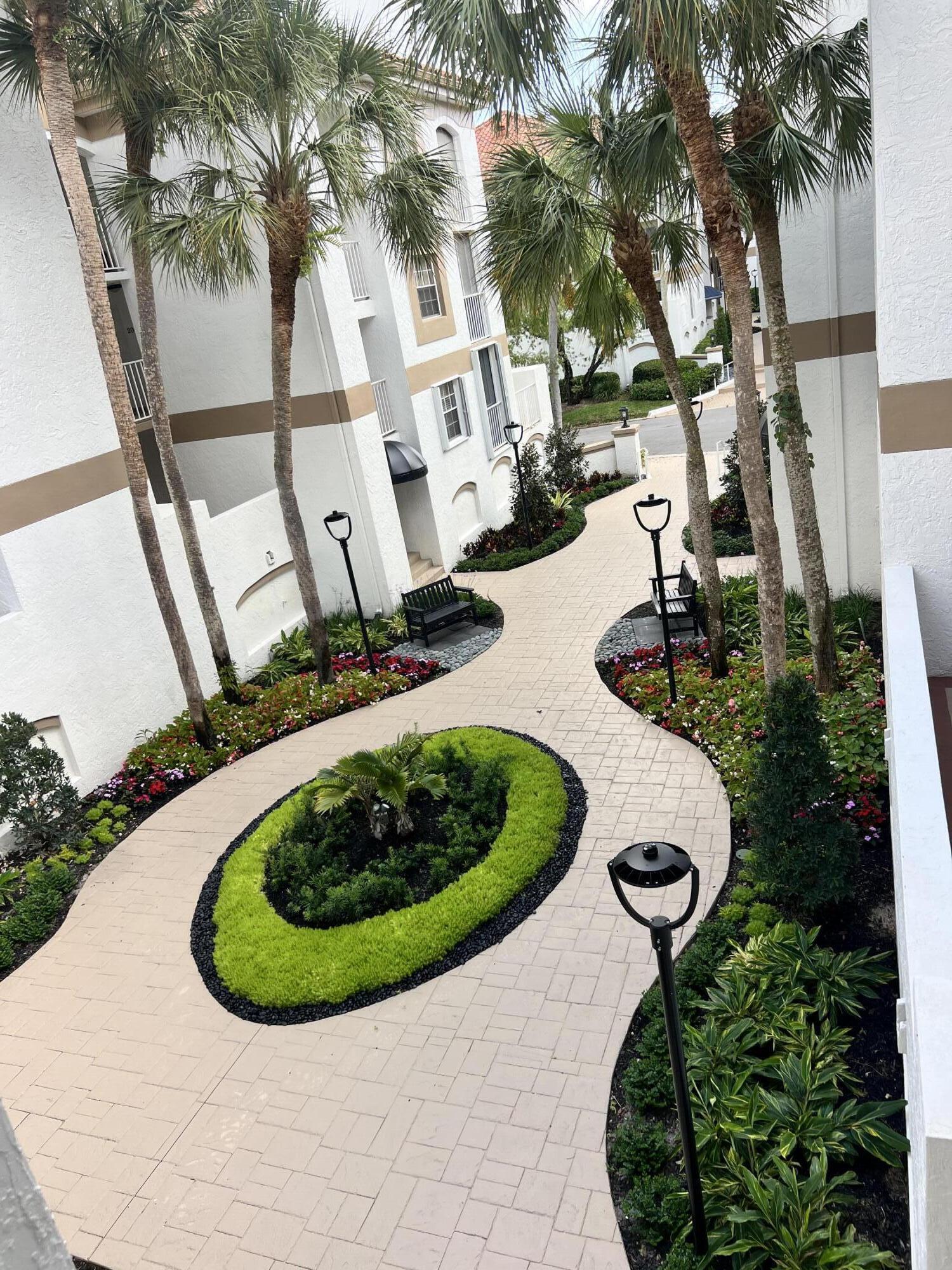7370 ORANGEWOOD #204, Boca Raton FL 33433