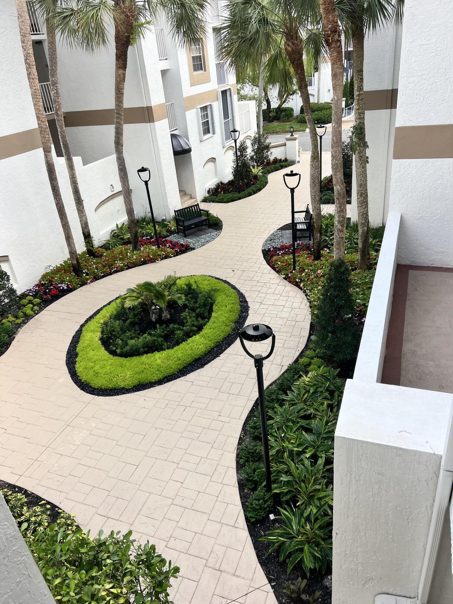 7370 ORANGEWOOD #204, Boca Raton FL 33433