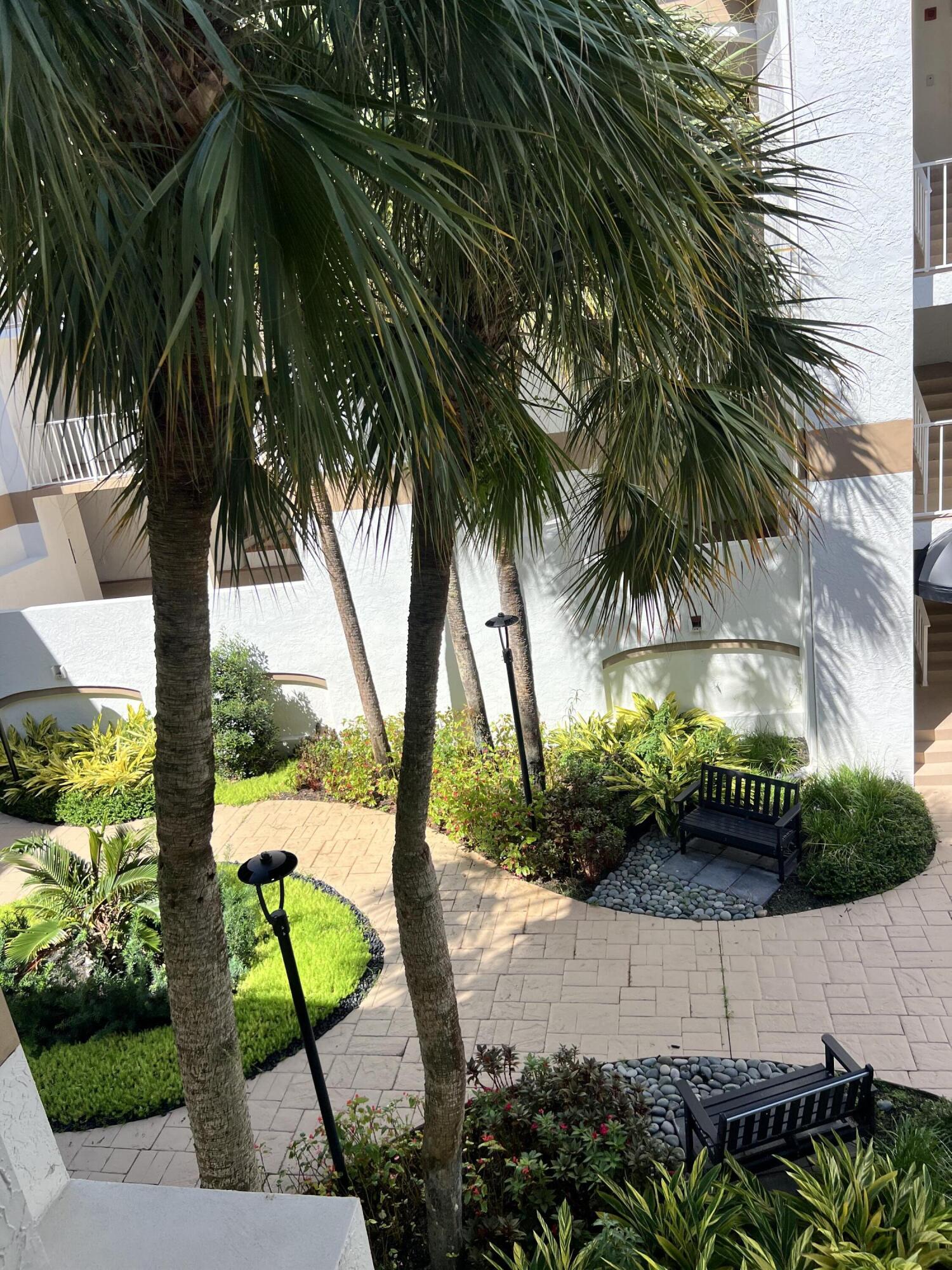 7370 Orangewood #204 A, Boca Raton FL 33433