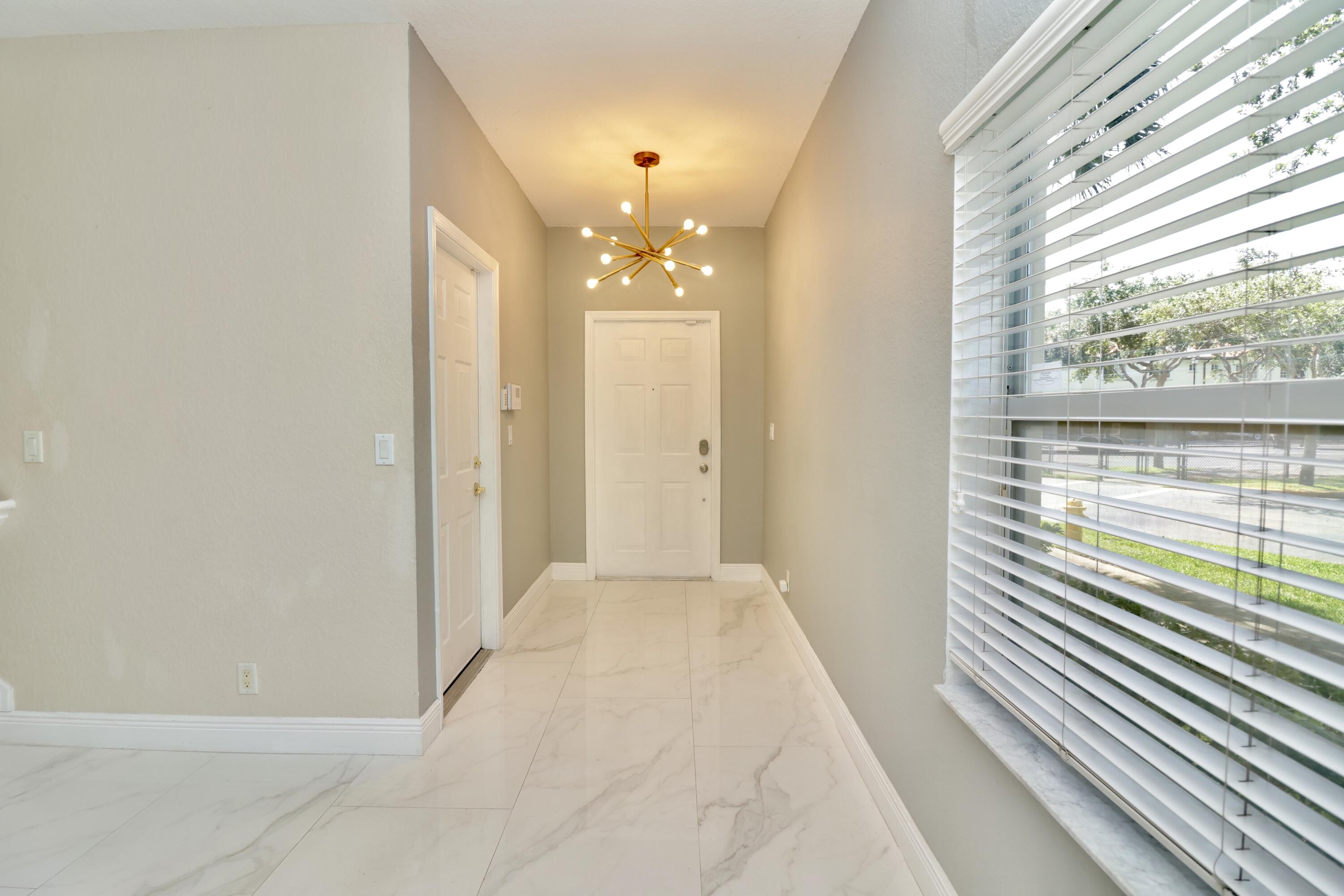 2952 NW 33RD, Lauderdale Lakes FL 33311