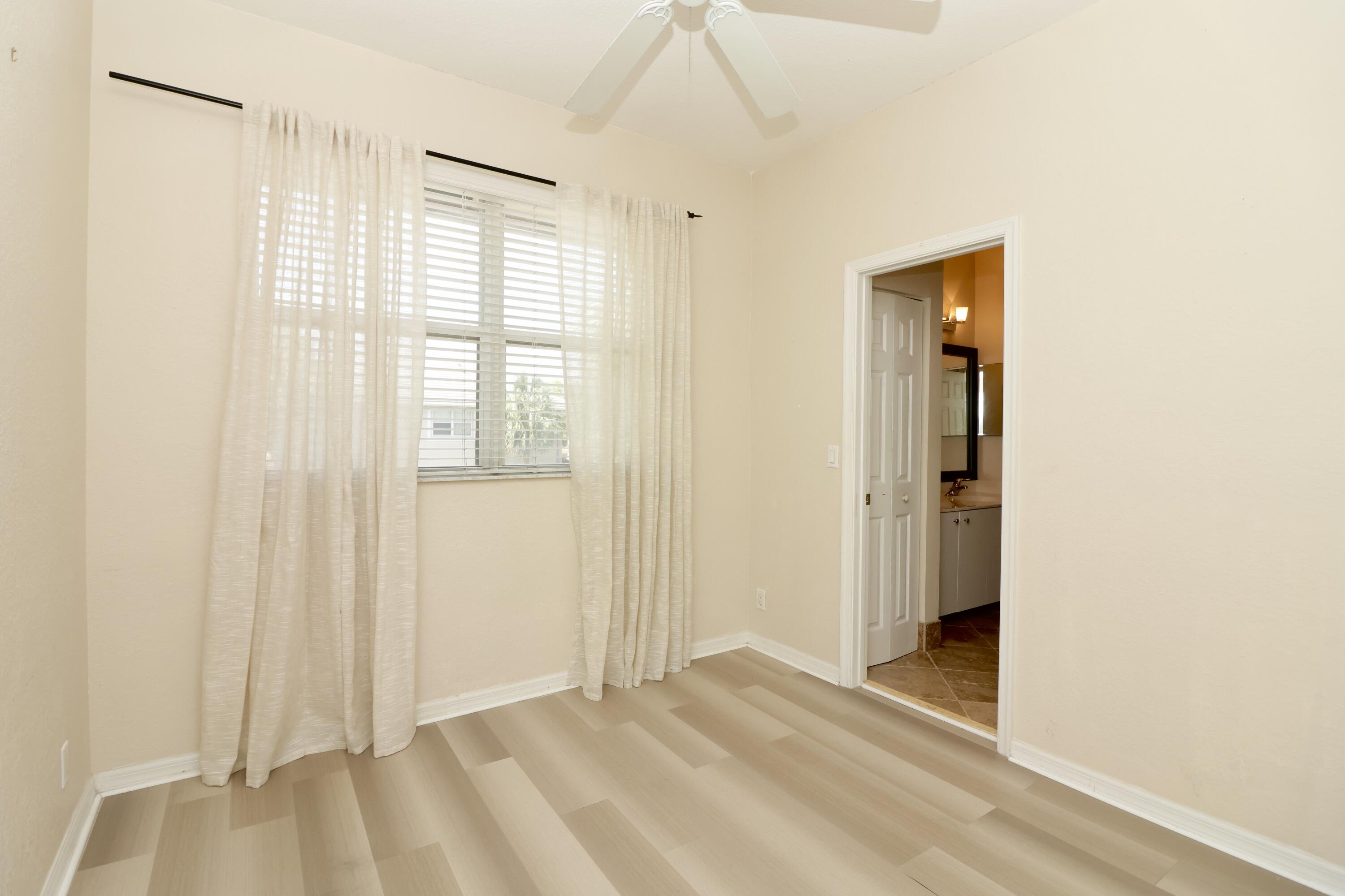 2952 NW 33RD, Lauderdale Lakes FL 33311
