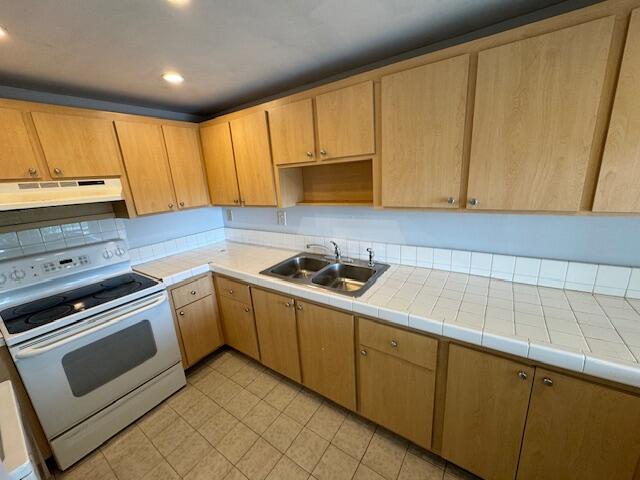 10000 NW 80th #2534, Hialeah Gardens FL 33016