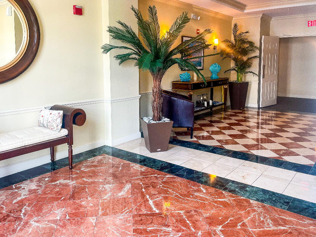 806 E Windward #617, Lantana FL 33462