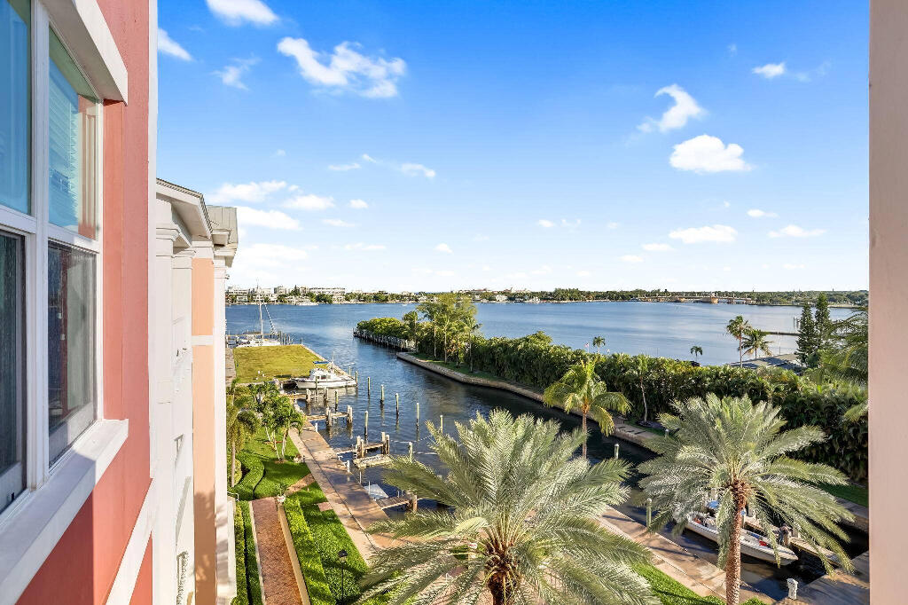 806 E Windward #617, Lantana FL 33462