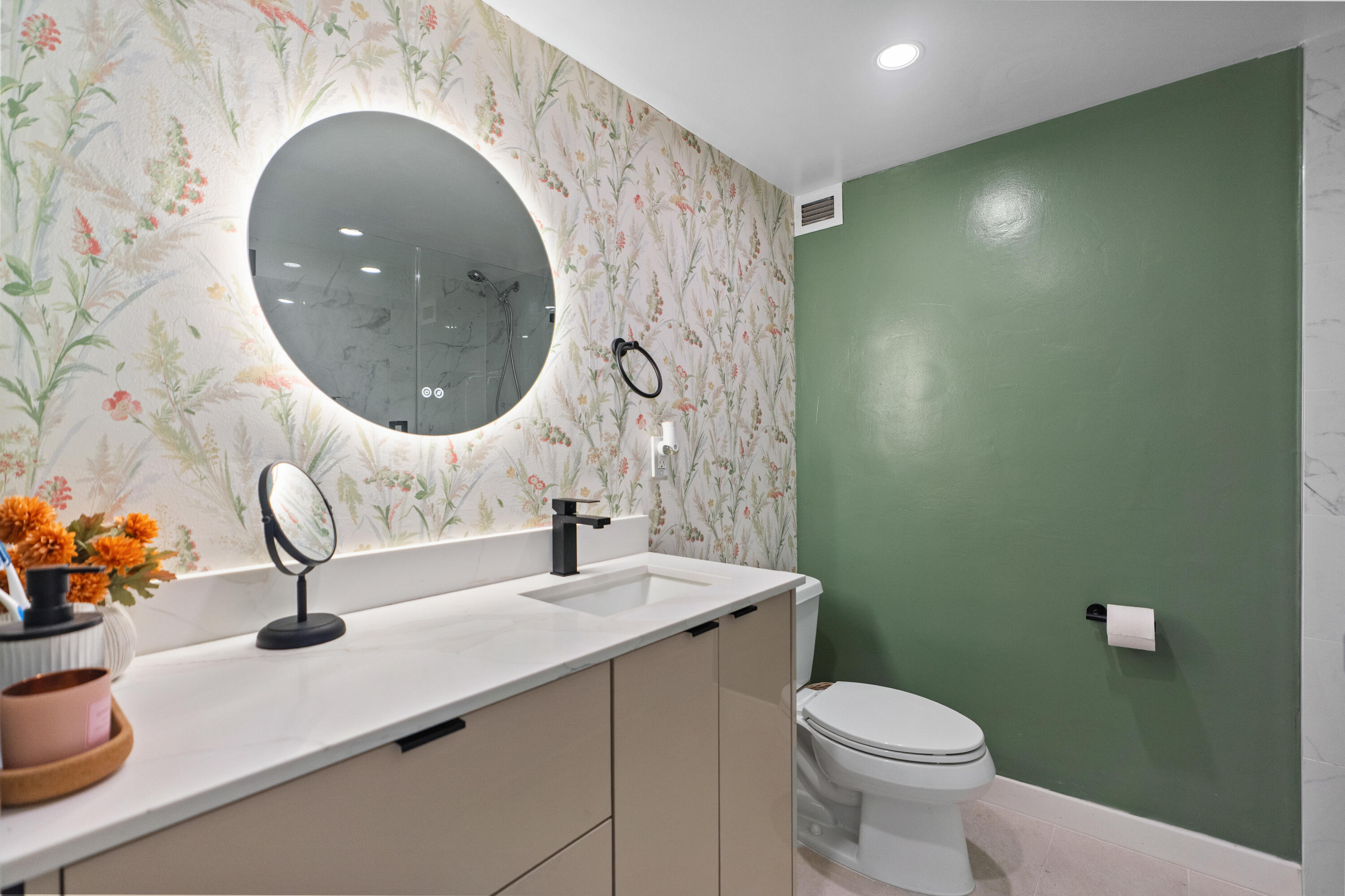 6361 N Falls Cir #305, Lauderhill FL 33319