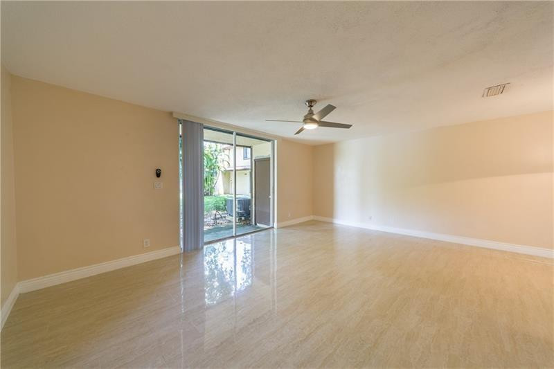 1343 Hampton, North Lauderdale FL 33068