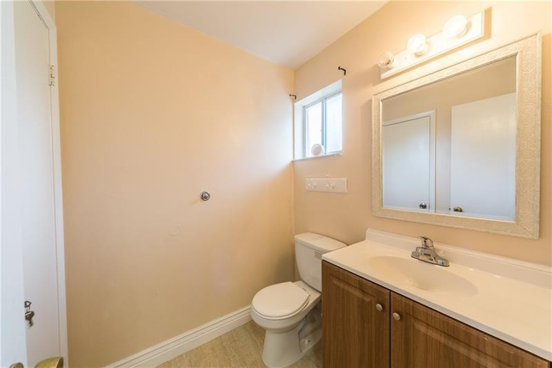 1343 Hampton, North Lauderdale FL 33068