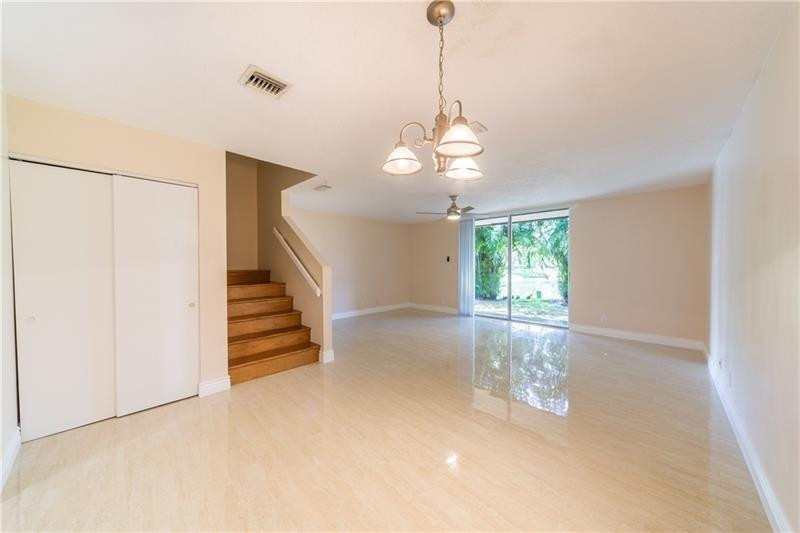 1343 Hampton, North Lauderdale FL 33068