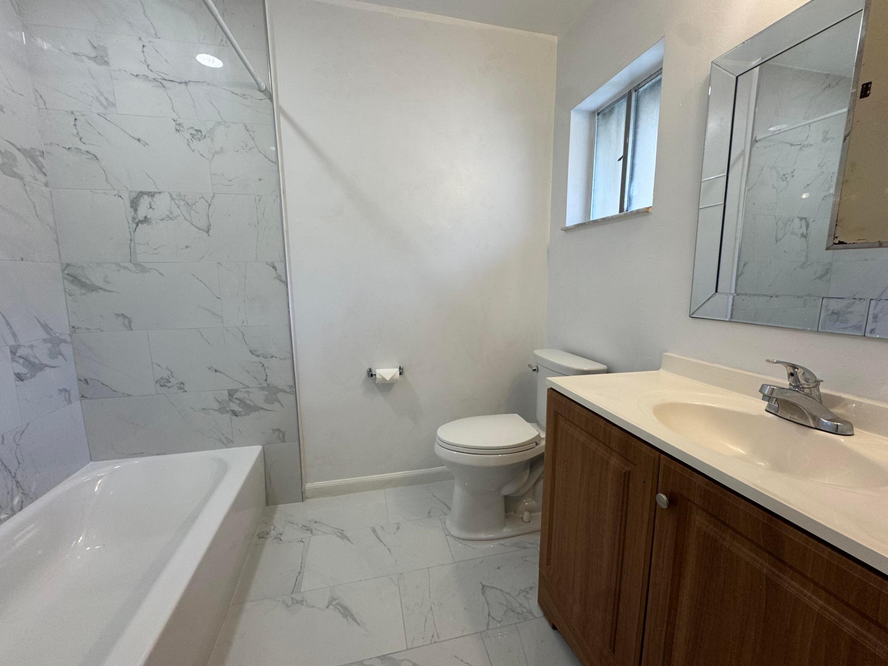 1343 Hampton, North Lauderdale FL 33068