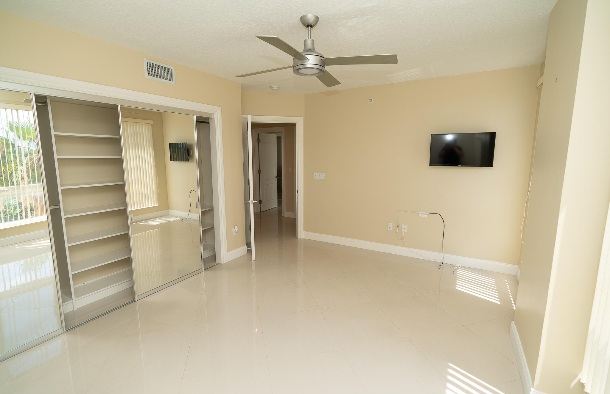 9 NE 20TH #501, Deerfield Beach FL 33441