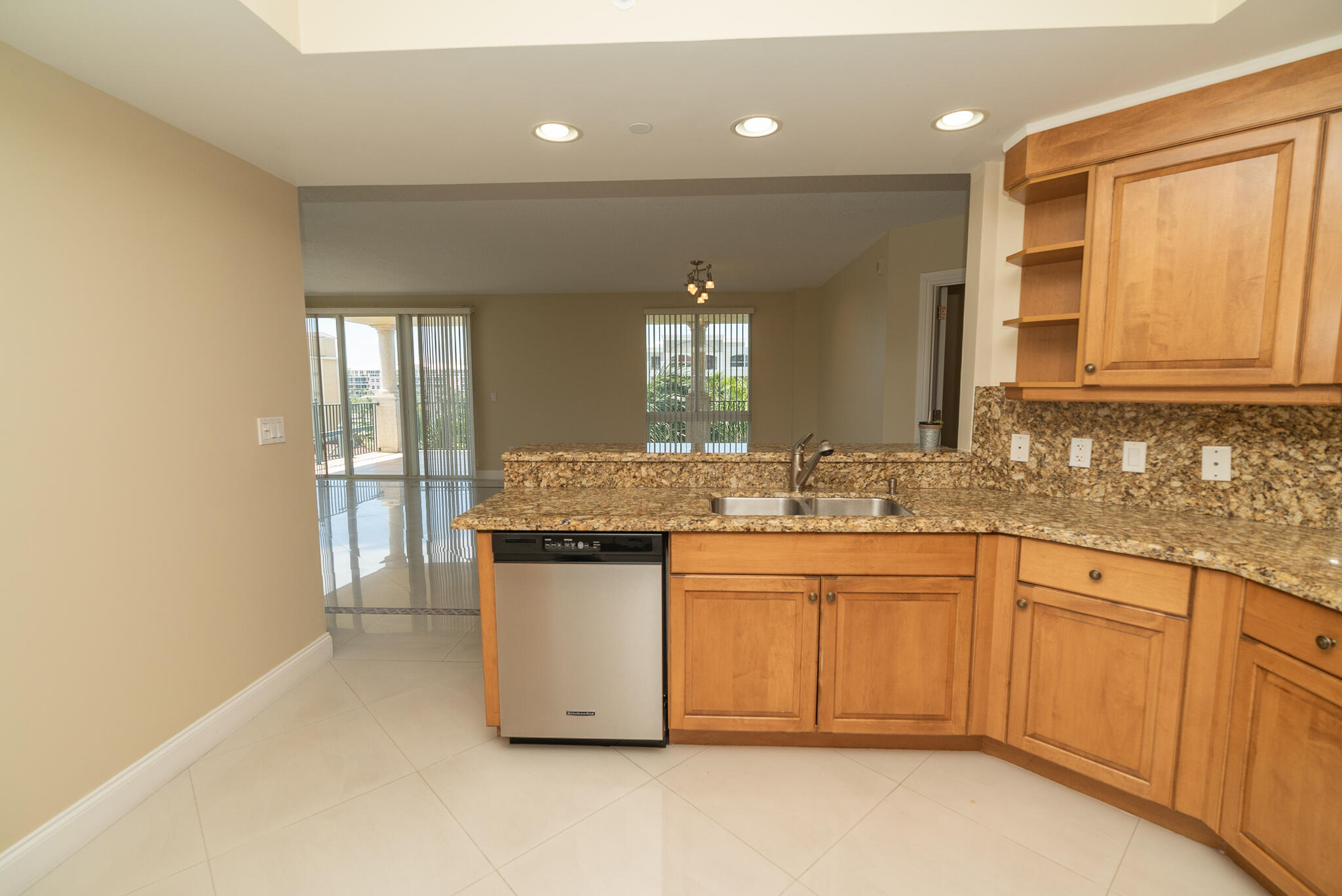9 NE 20TH #501, Deerfield Beach FL 33441