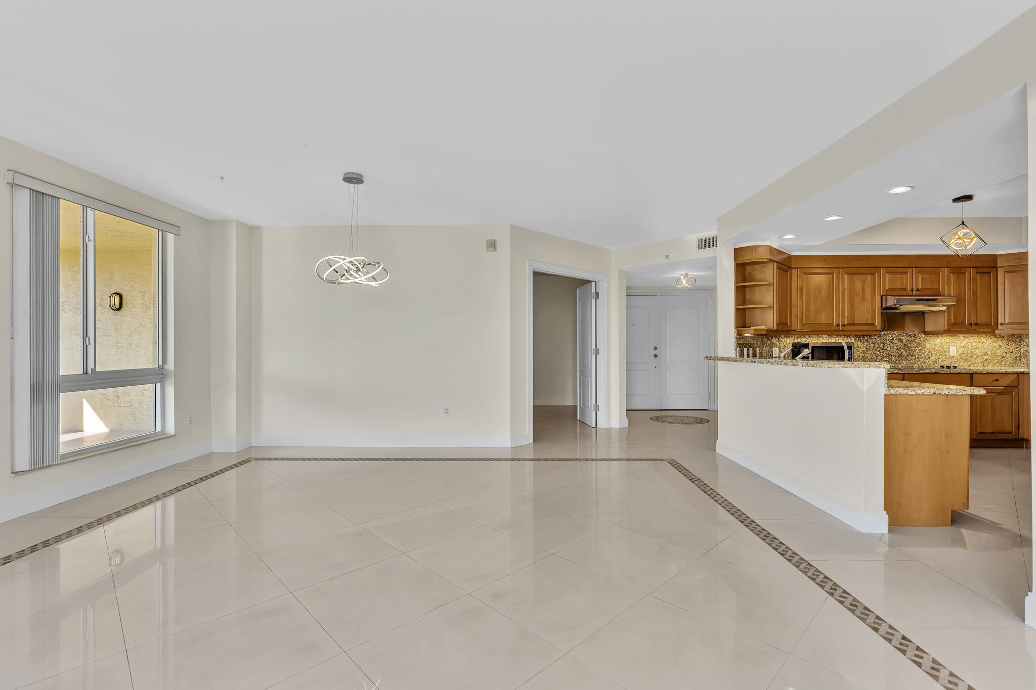 9 NE 20TH #501, Deerfield Beach FL 33441