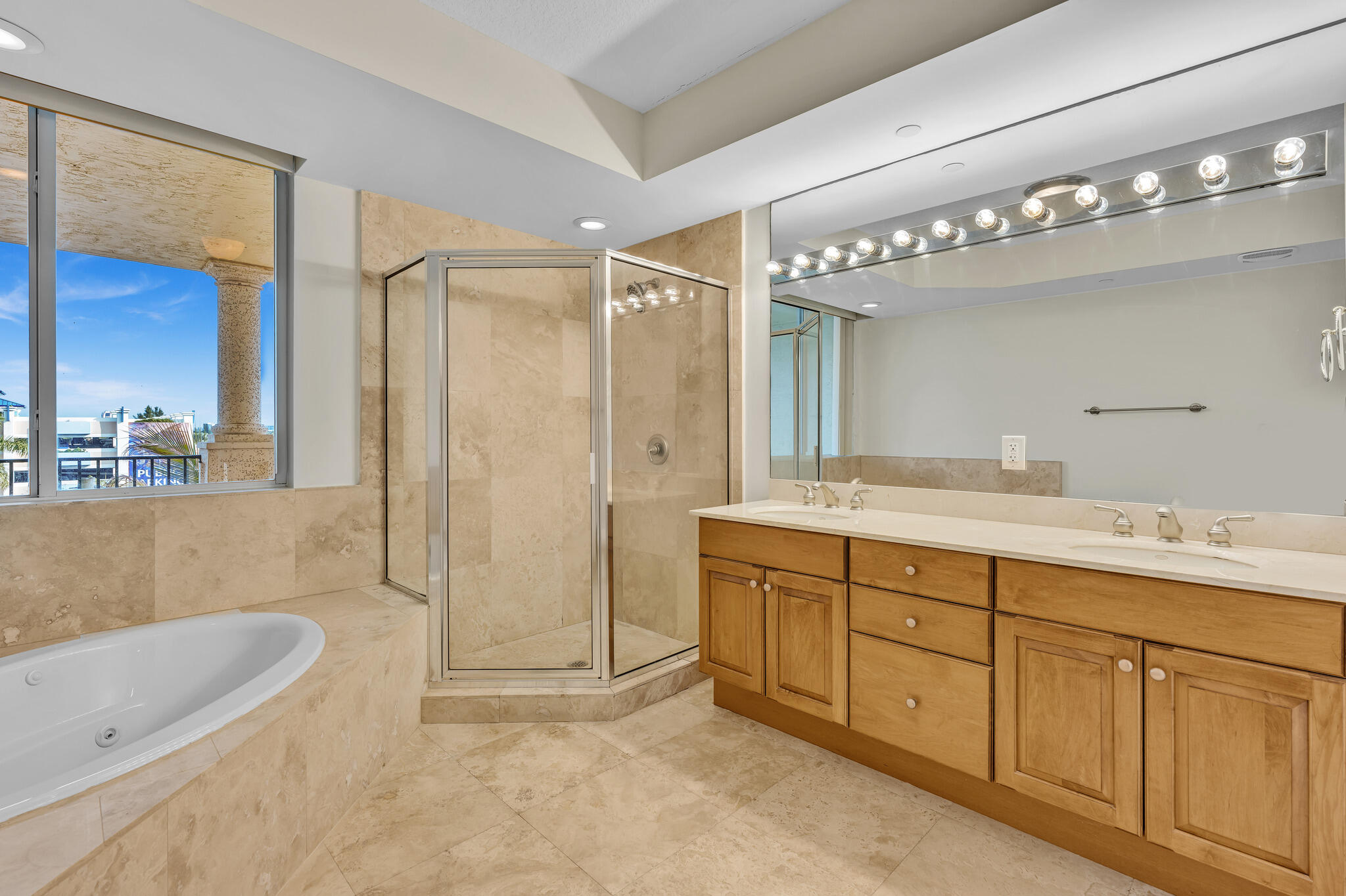 9 NE 20TH #501, Deerfield Beach FL 33441