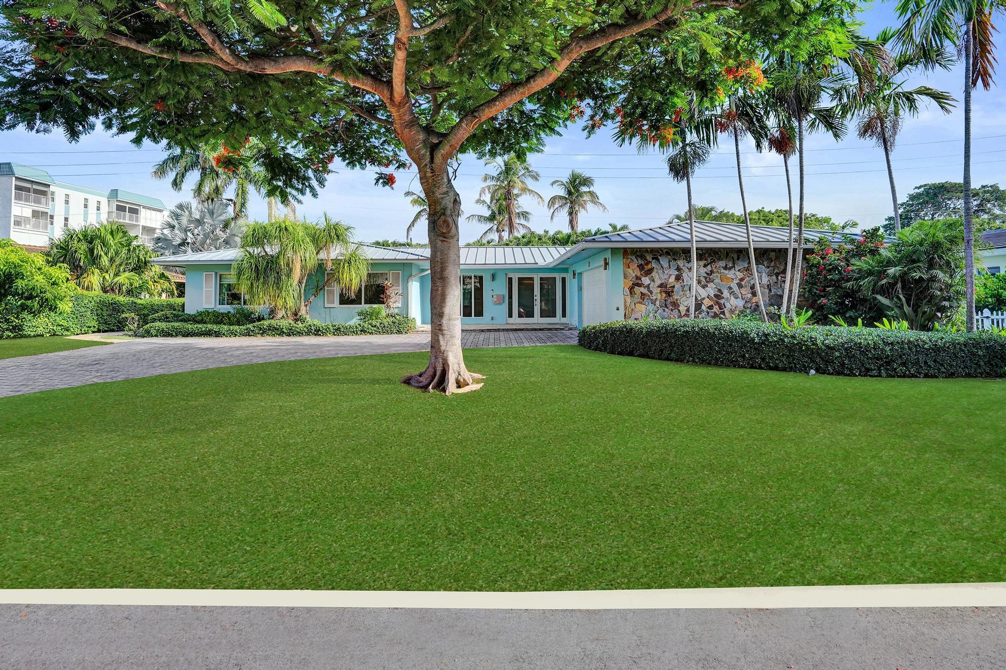 10 Minnetonka, Sea Ranch Lakes FL 33308