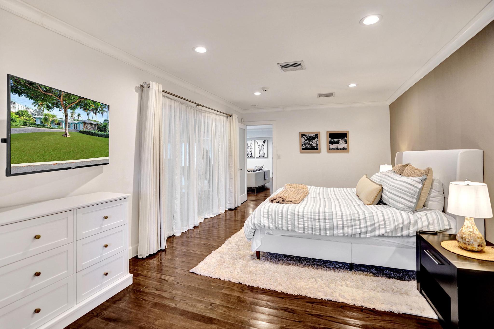 10 Minnetonka, Sea Ranch Lakes FL 33308