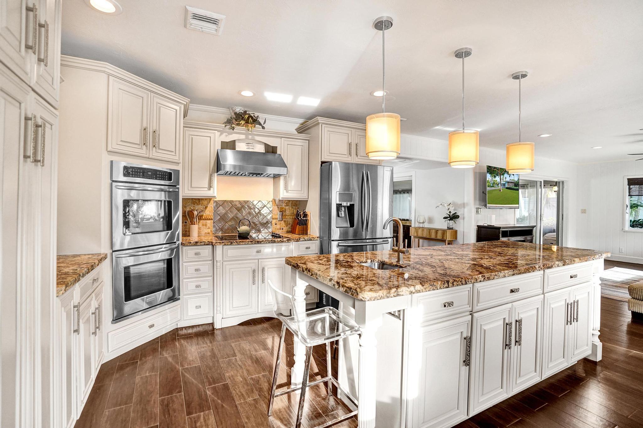 10 Minnetonka, Sea Ranch Lakes FL 33308