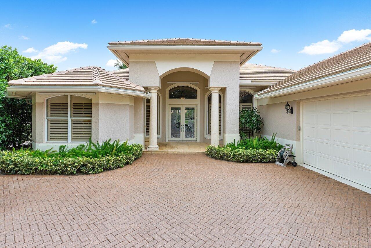 3 Bermuda Lake, Palm Beach Gardens FL 33418