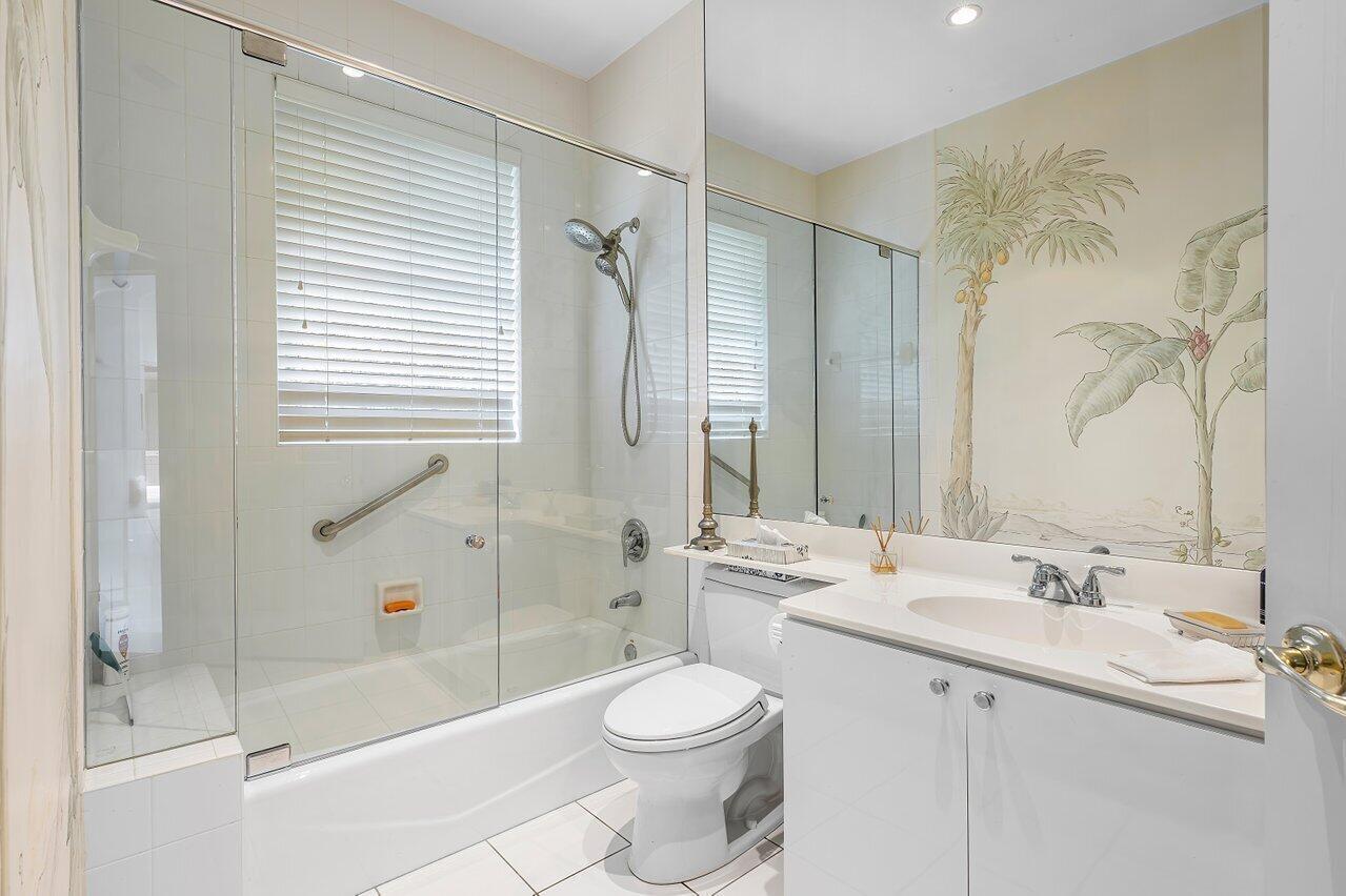 3 Bermuda Lake, Palm Beach Gardens FL 33418
