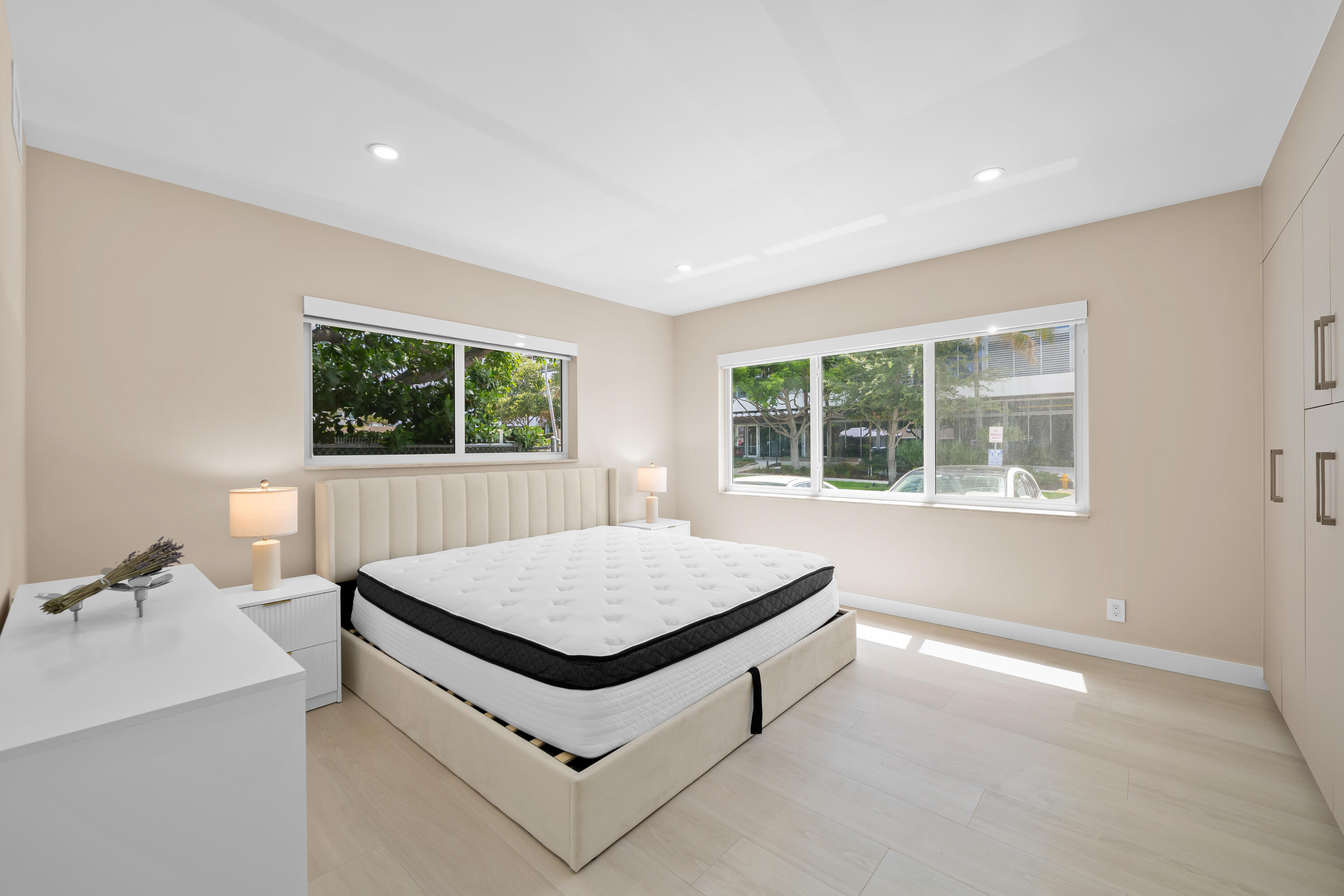 915 INTRACOASTAL #5, Fort Lauderdale FL 33304