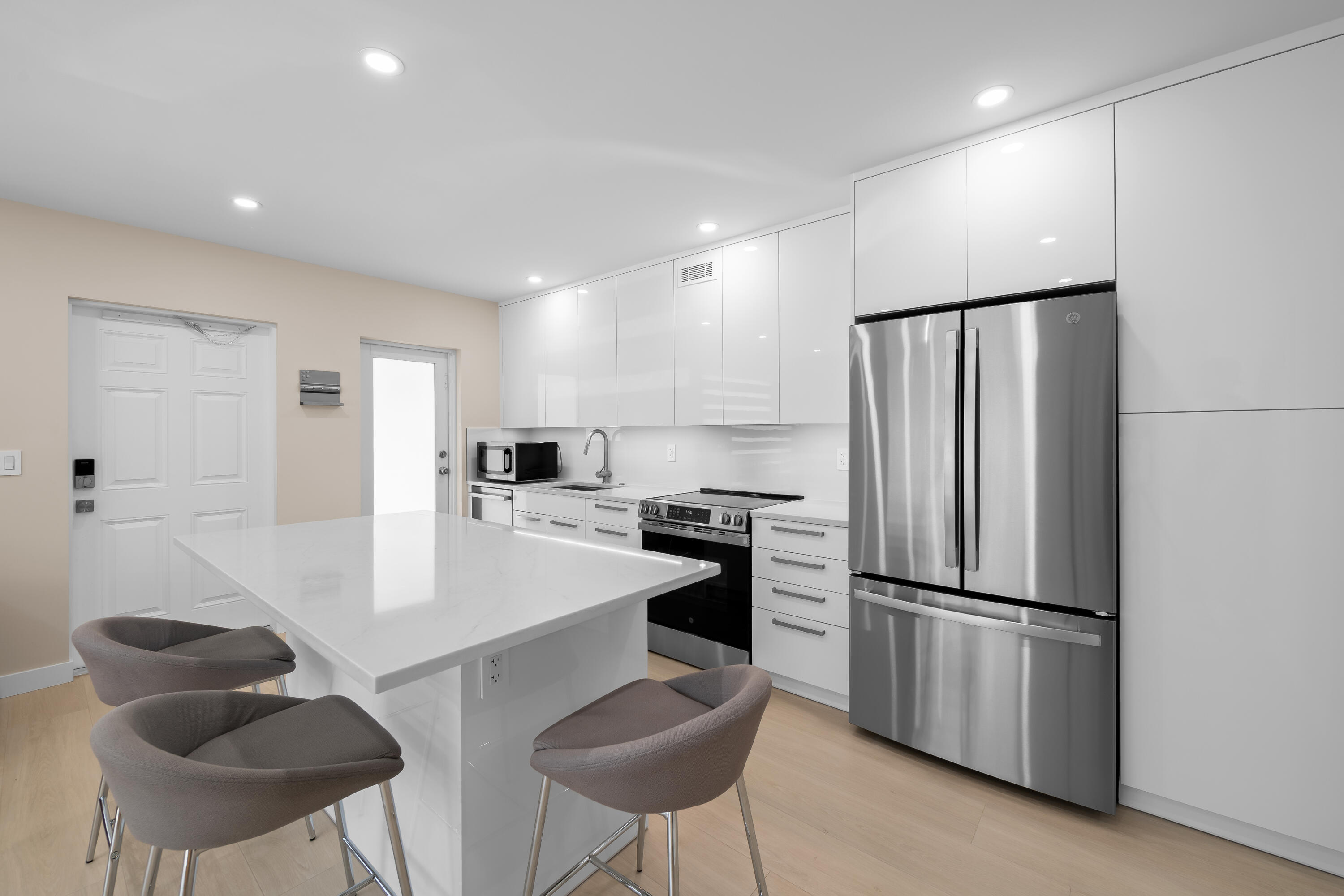 915 INTRACOASTAL #5, Fort Lauderdale FL 33304