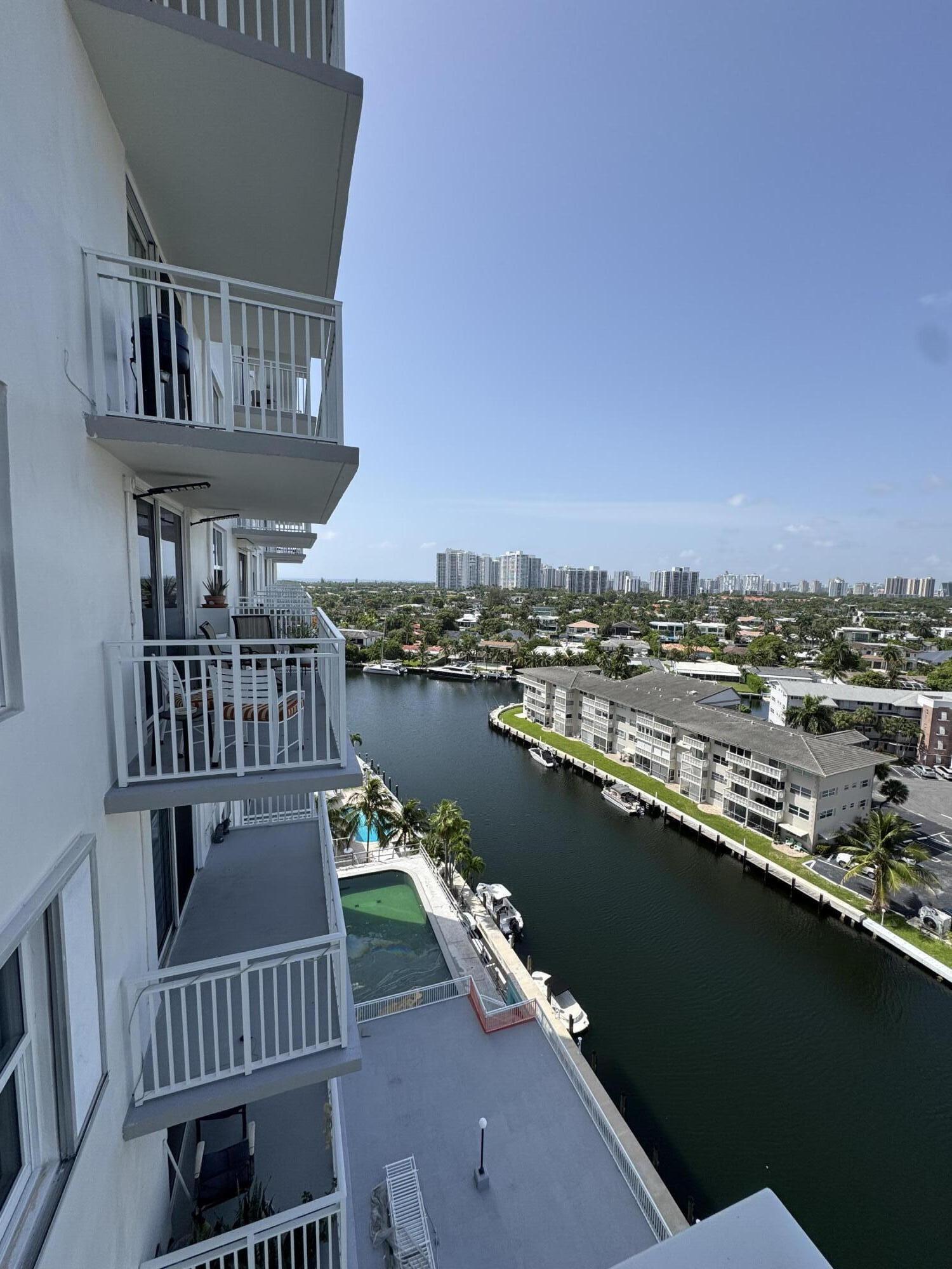 427 Golden Isles #12d, Hallandale Beach FL 33009