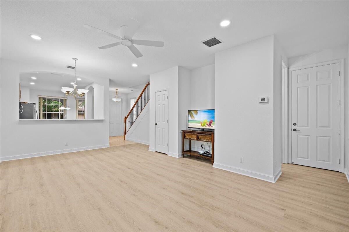 731 Duchess, Palm Beach Gardens FL 33410