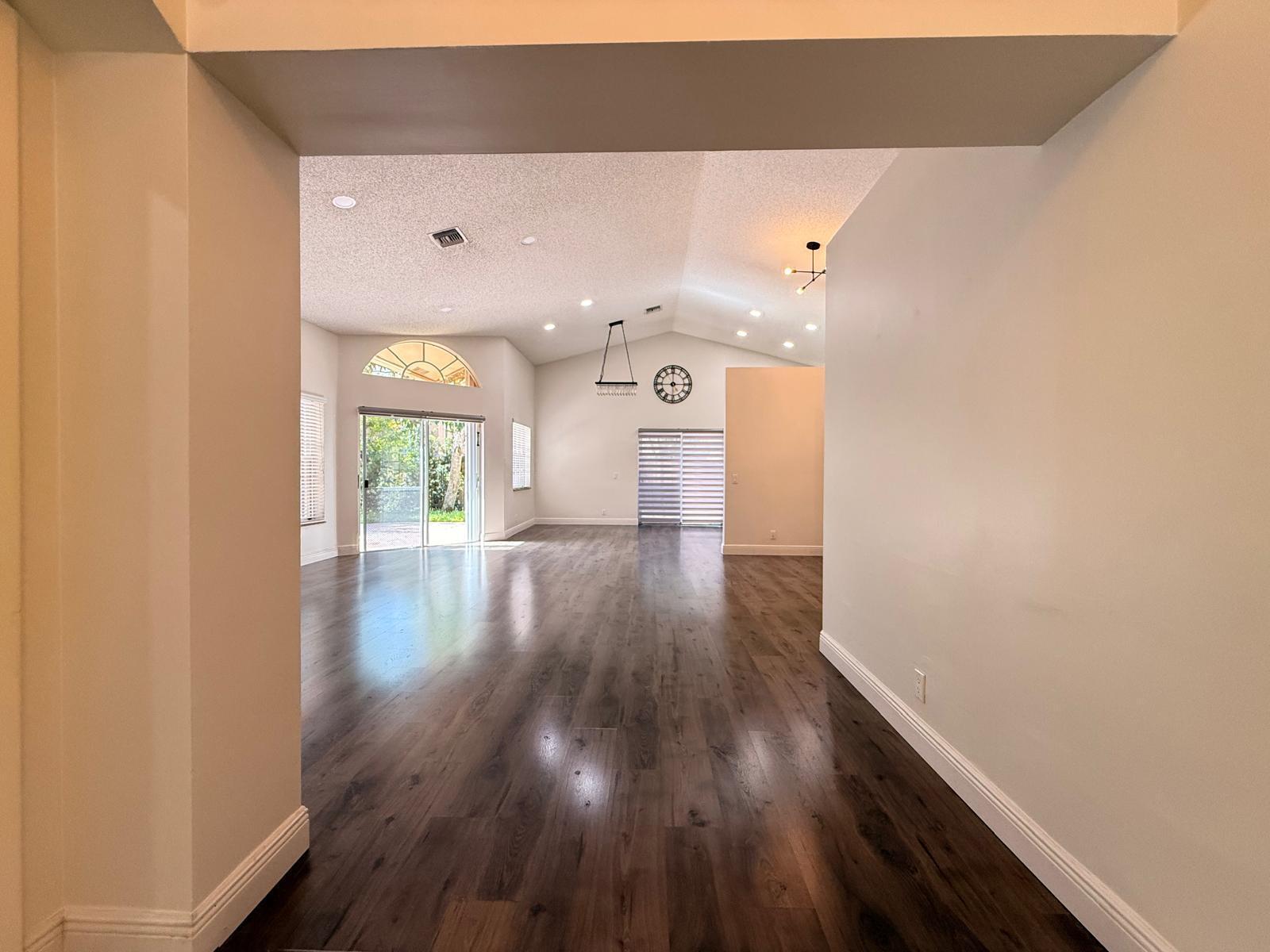11042 TOPEKA, Cooper City FL 33026