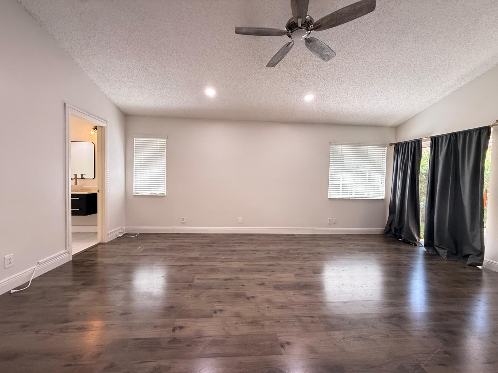 11042 TOPEKA, Cooper City FL 33026