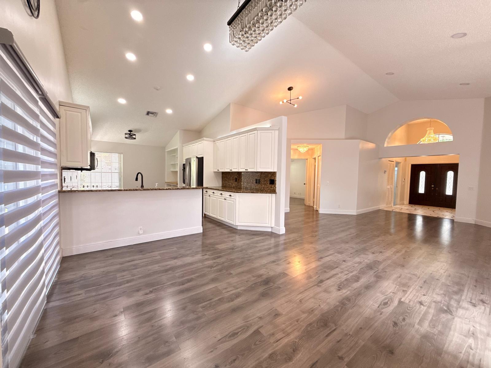 11042 TOPEKA, Cooper City FL 33026
