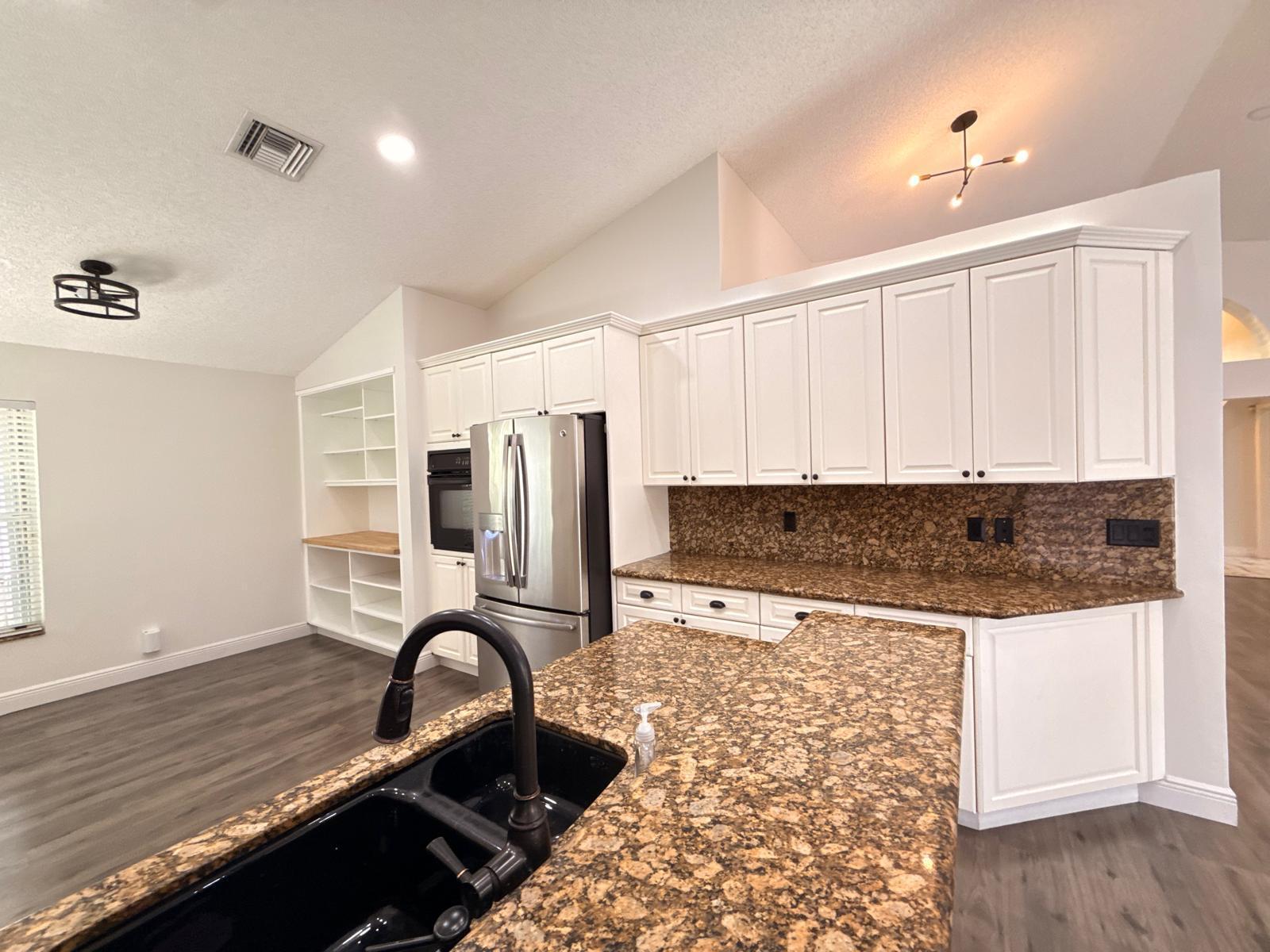 11042 TOPEKA, Cooper City FL 33026